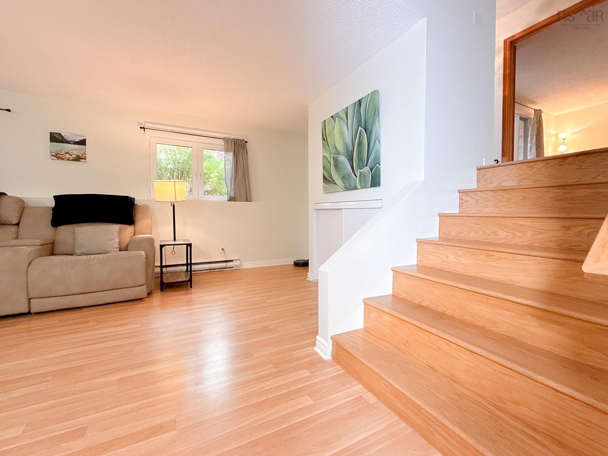 $529,999.00: 35 Carmichael Drive, Sydney
