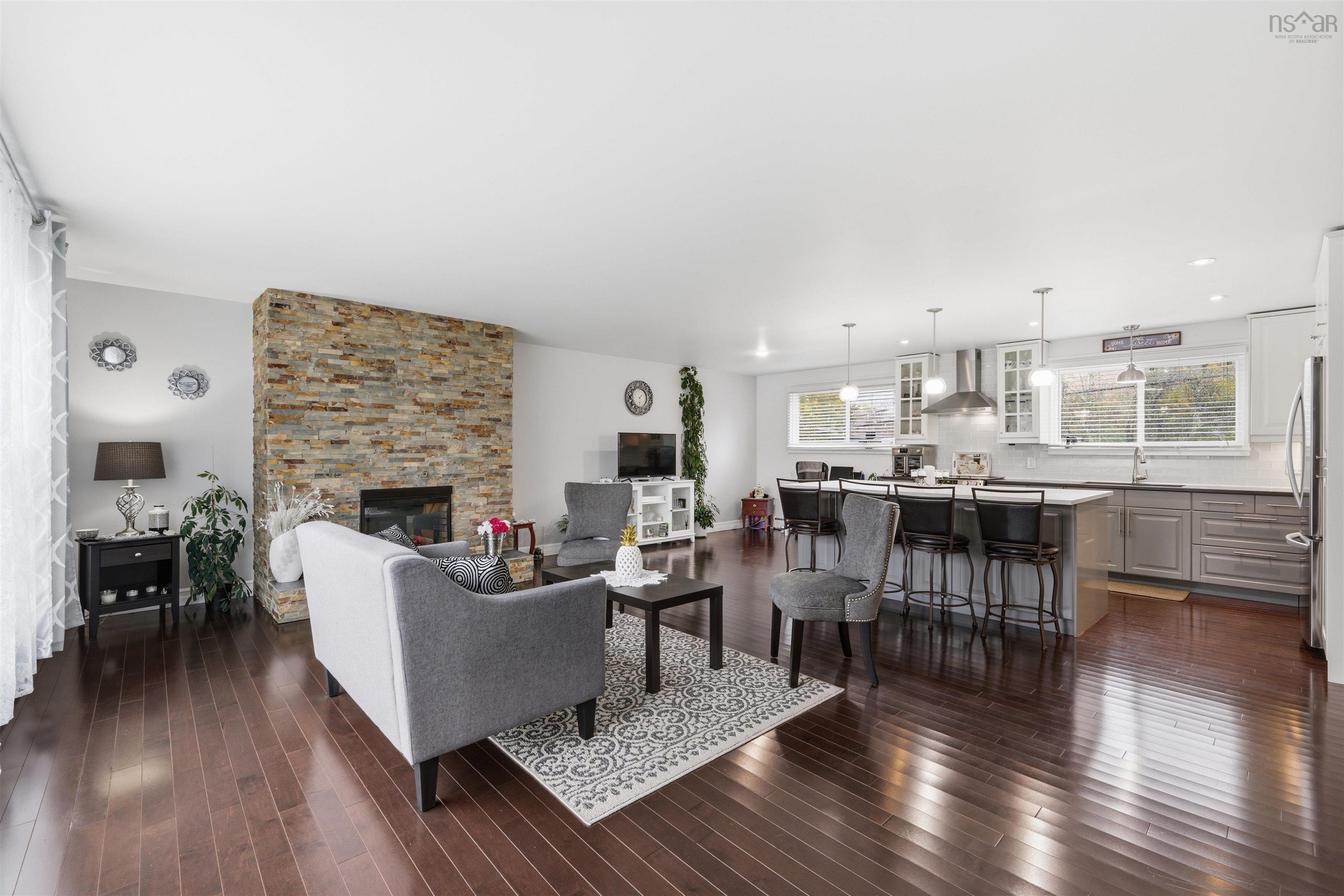 $789,900.00: 74 Hazelholme Drive, Halifax
