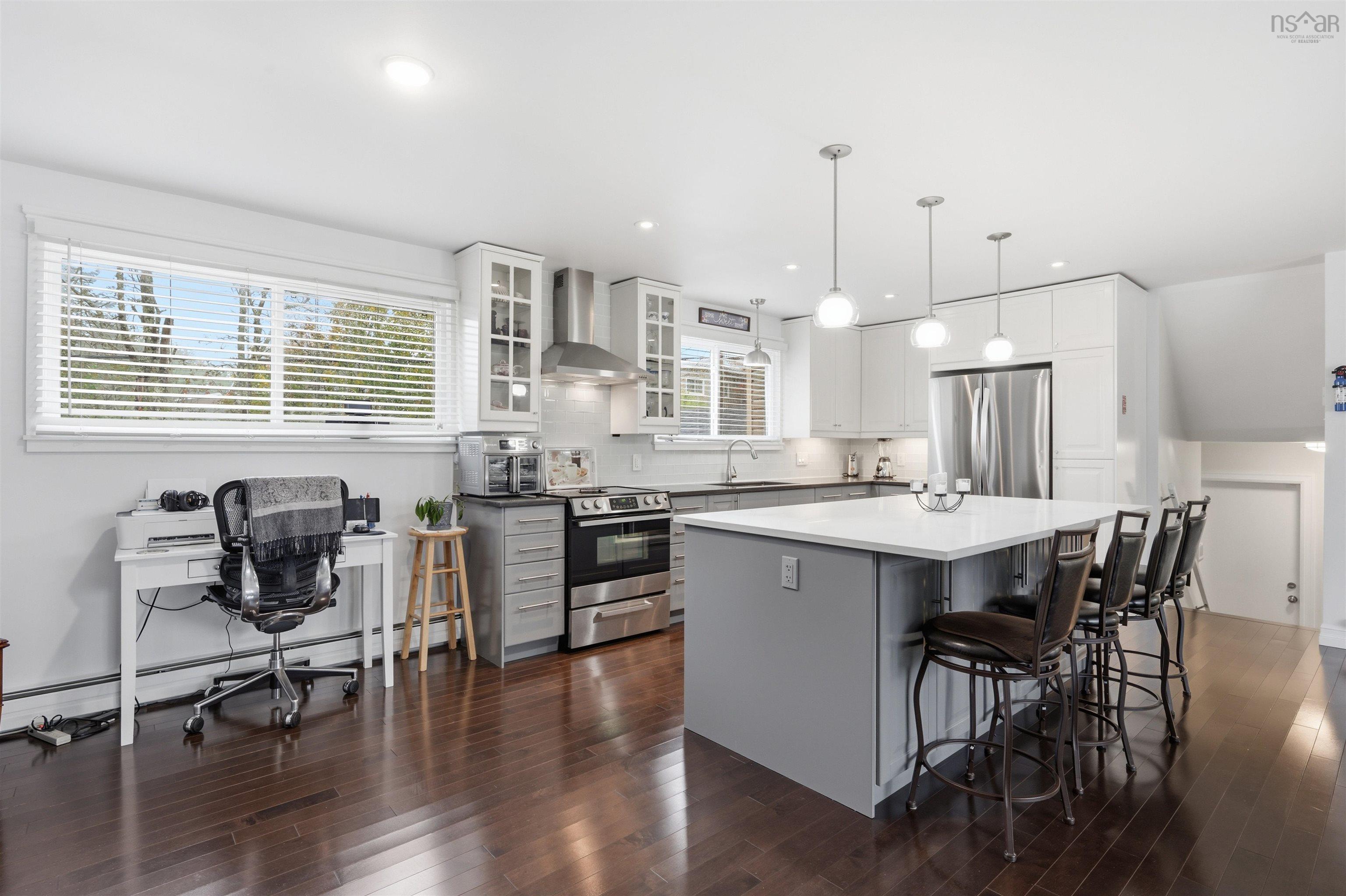 $789,900.00: 74 Hazelholme Drive, Halifax