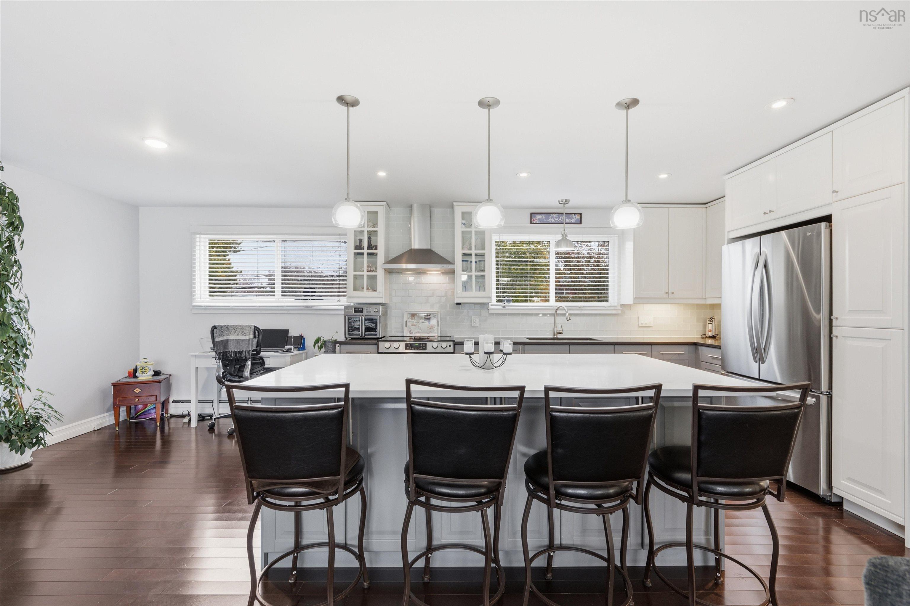 $789,900.00: 74 Hazelholme Drive, Halifax