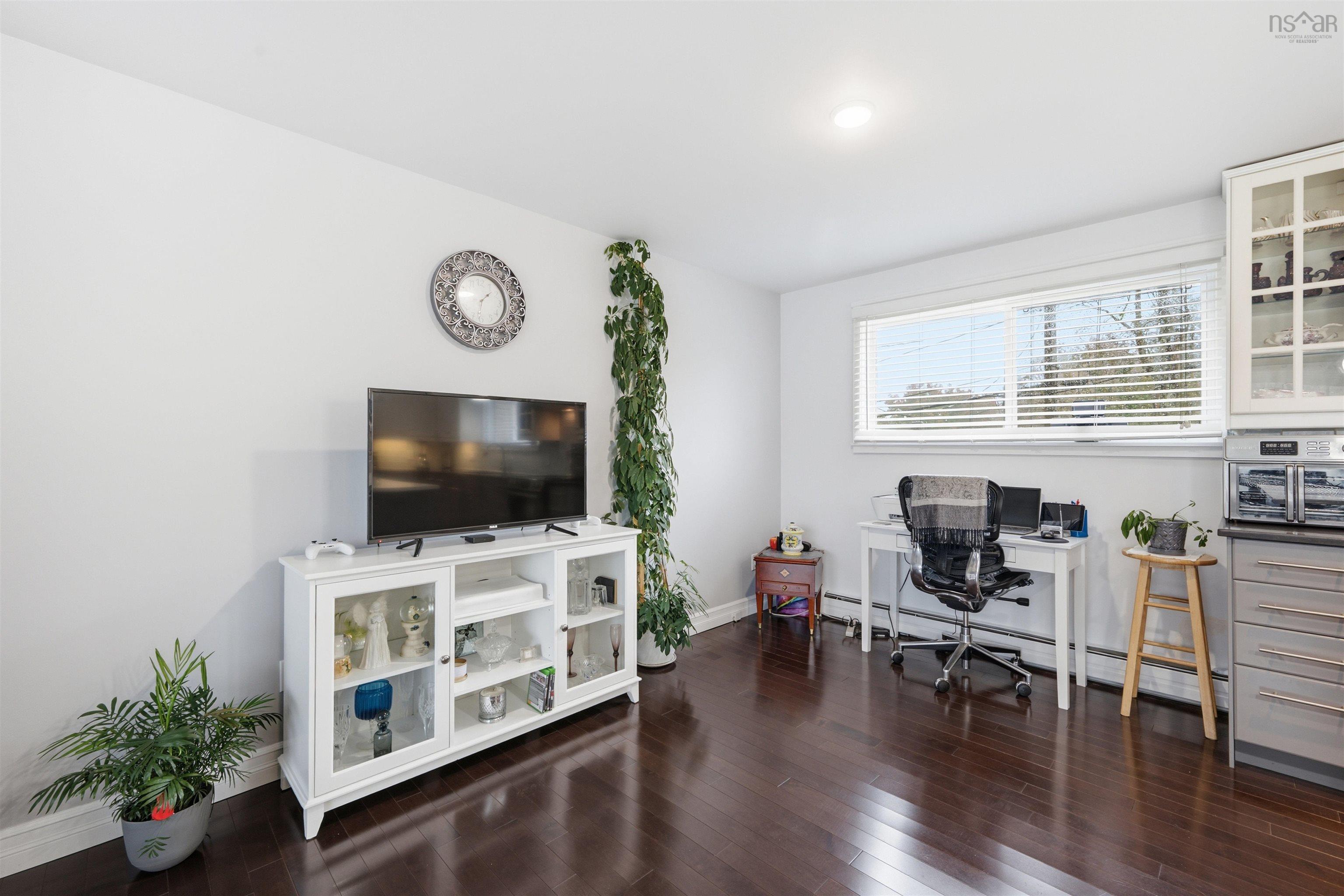 $789,900.00: 74 Hazelholme Drive, Halifax