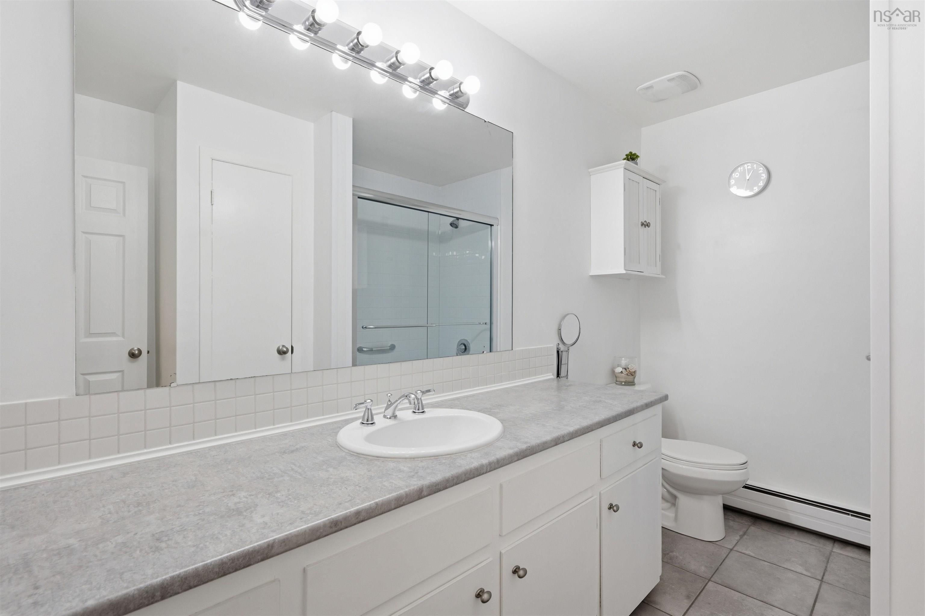 $789,900.00: 74 Hazelholme Drive, Halifax