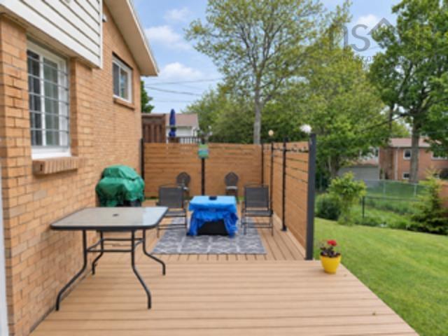 $789,900.00: 74 Hazelholme Drive, Halifax