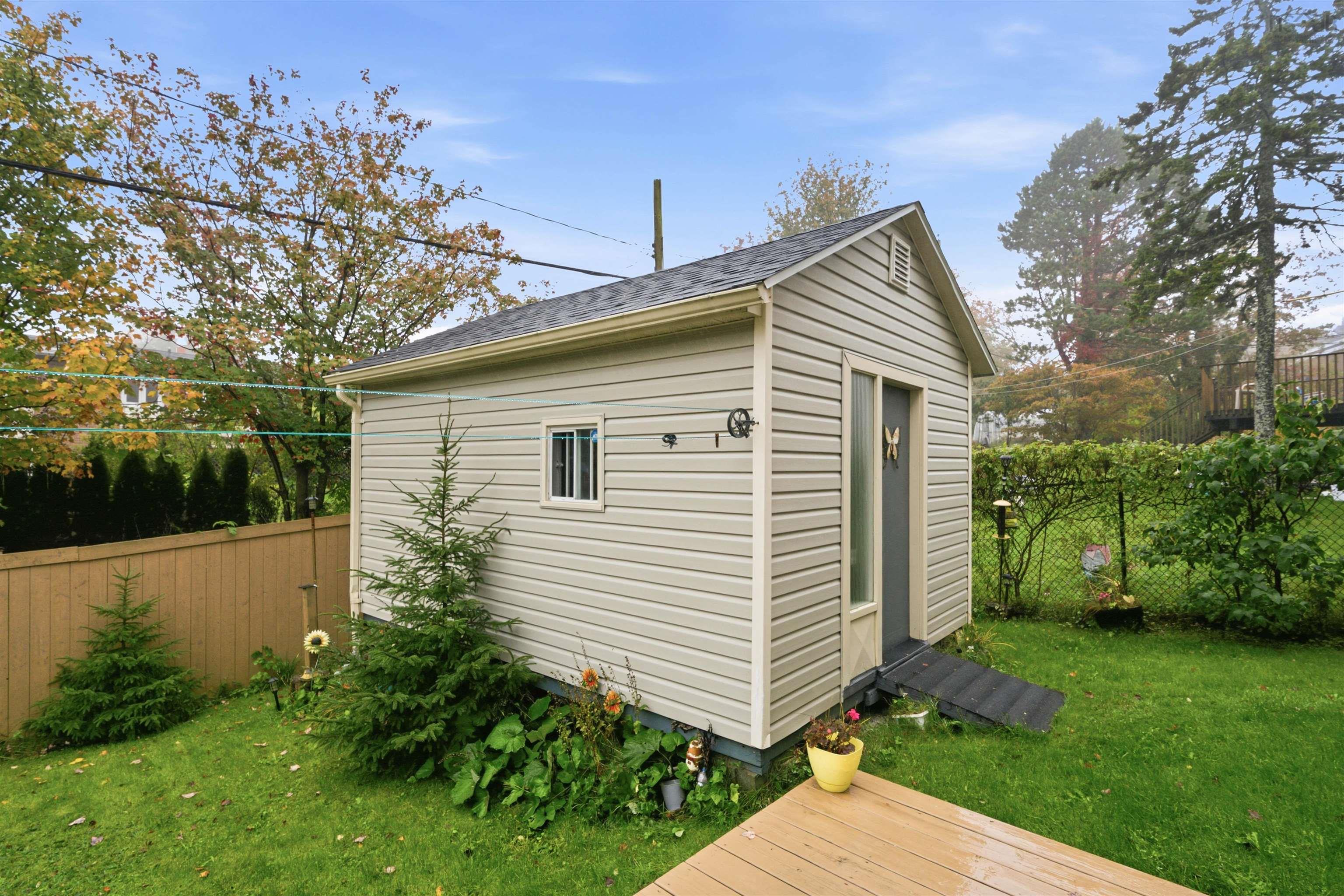$789,900.00: 74 Hazelholme Drive, Halifax