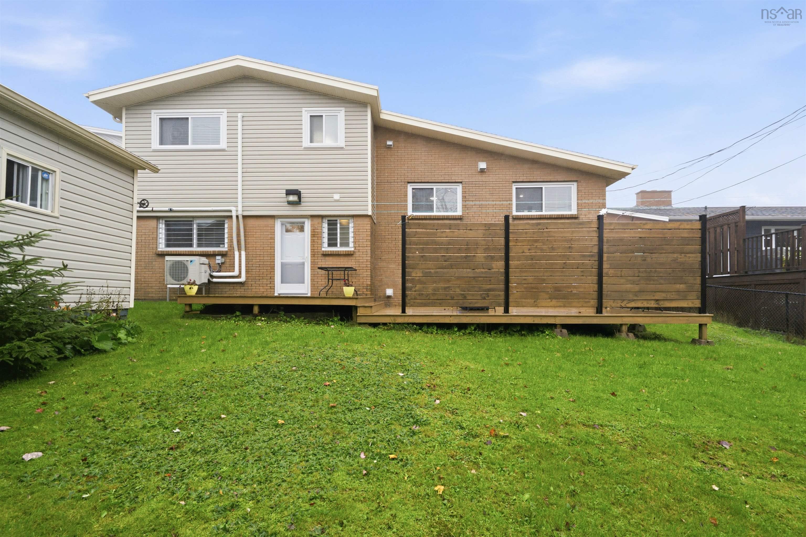 $789,900.00: 74 Hazelholme Drive, Halifax