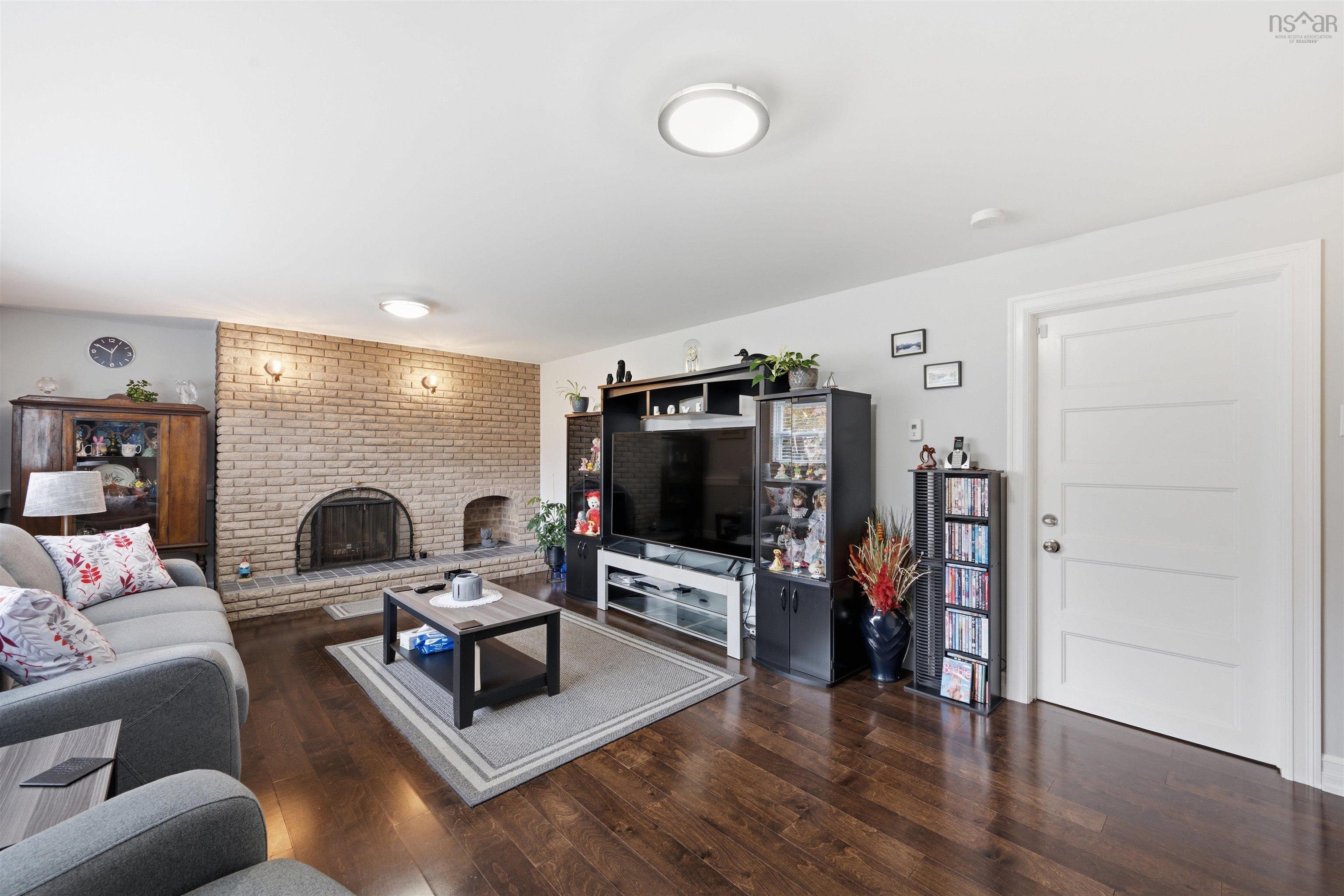 $789,900.00: 74 Hazelholme Drive, Halifax