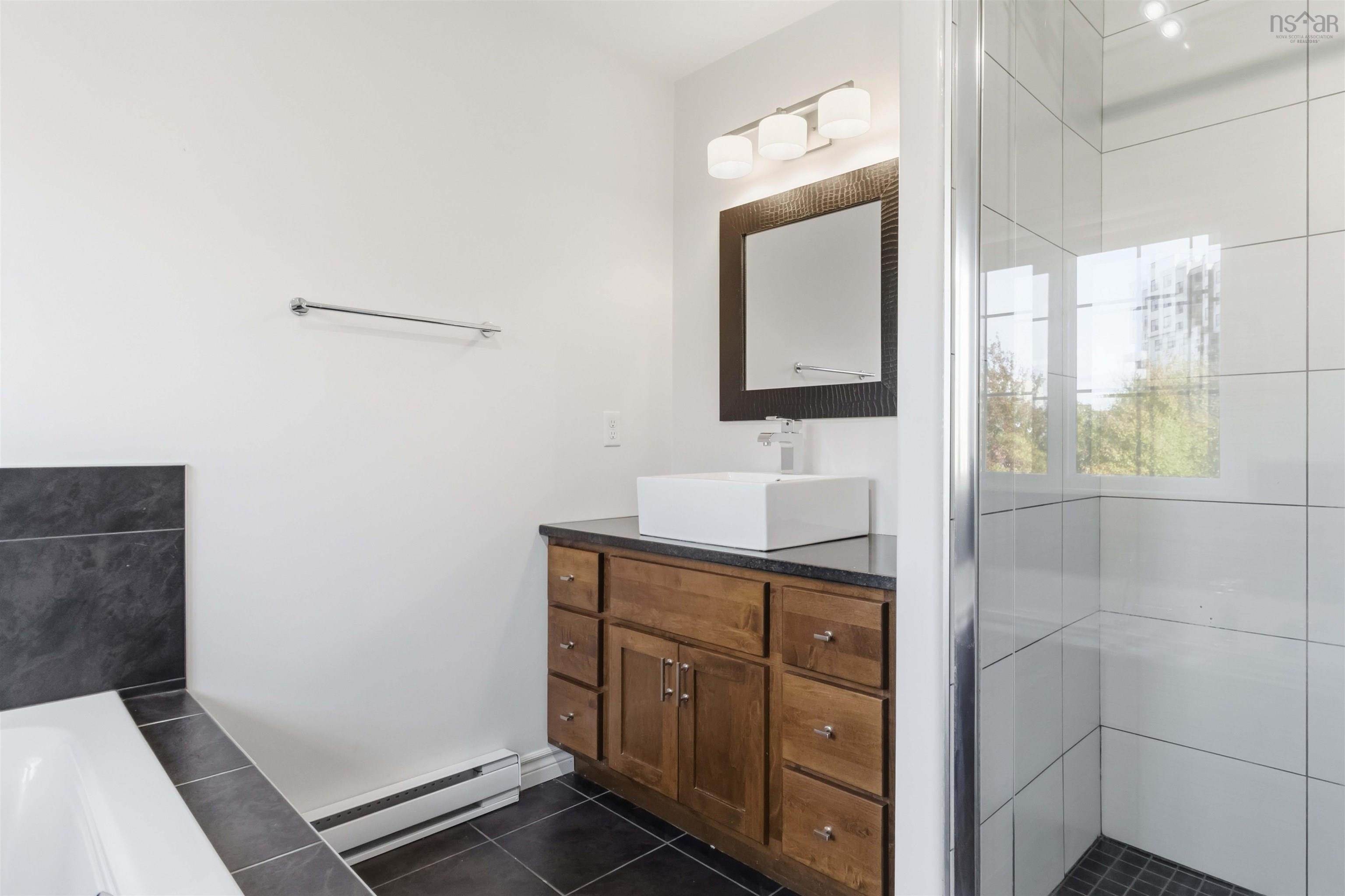 $669,000.00: 345 Bently Drive, Halifax