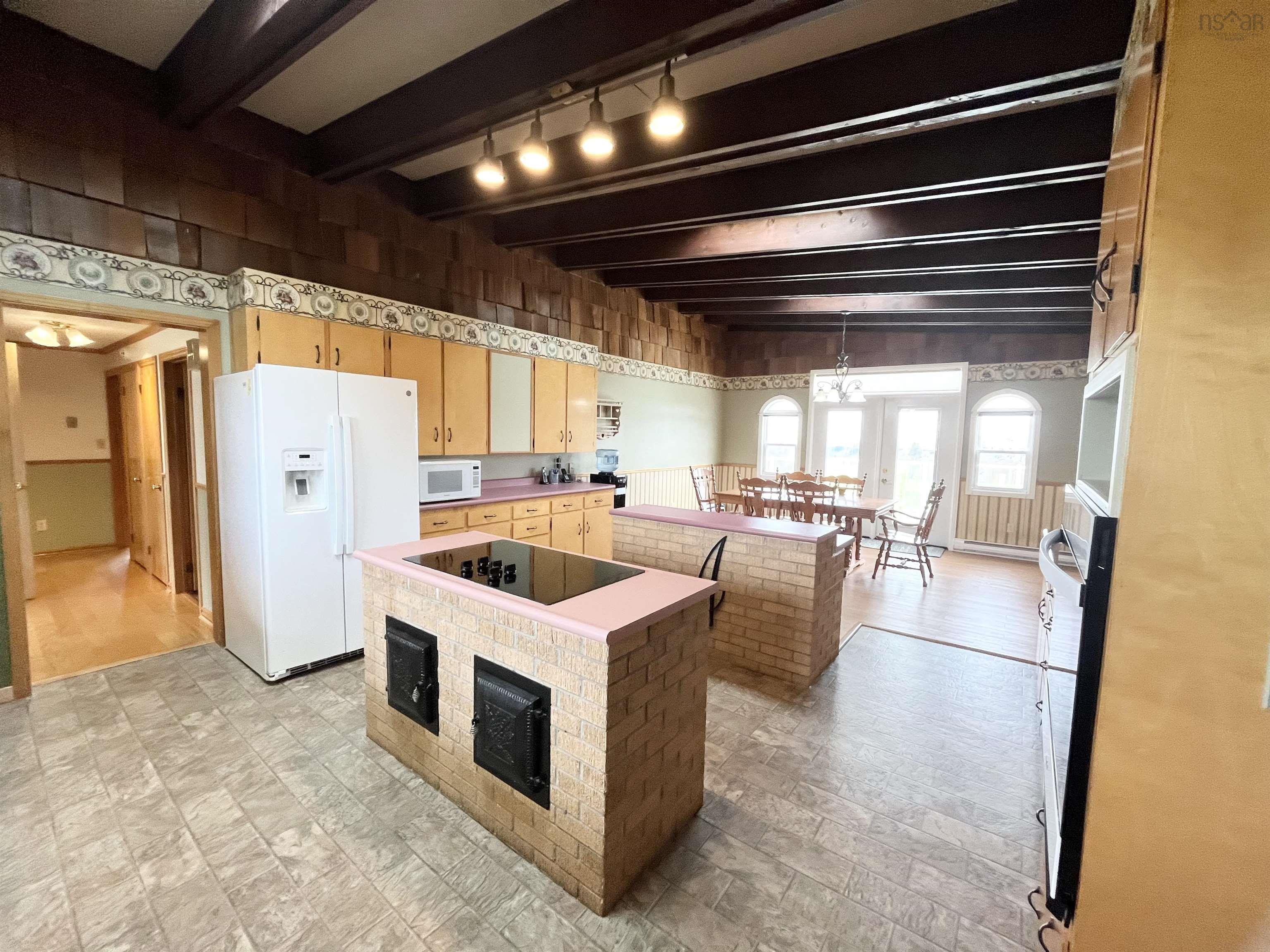 $499,000.00: 1443 Stoney Island Road Road, Stoney Island