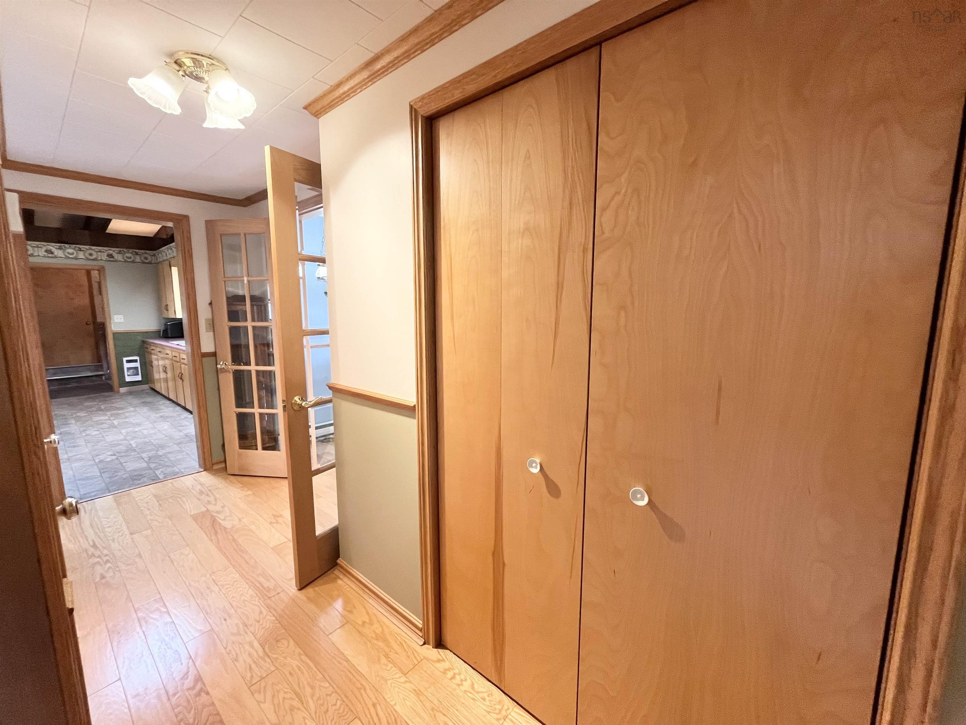 $499,000.00: 1443 Stoney Island Road Road, Stoney Island