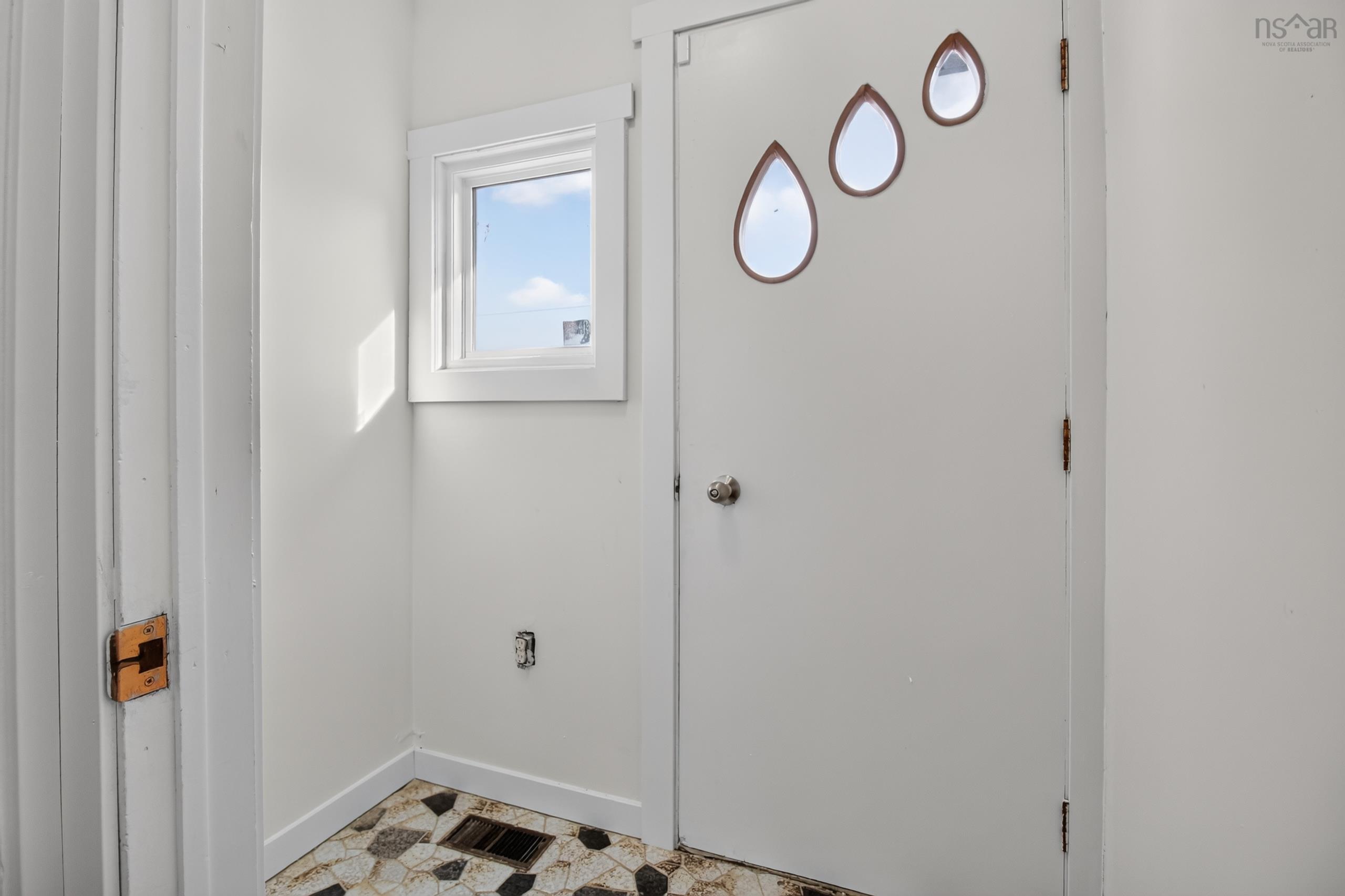 $699,990.00: 65/67 Brian Drive, Dartmouth