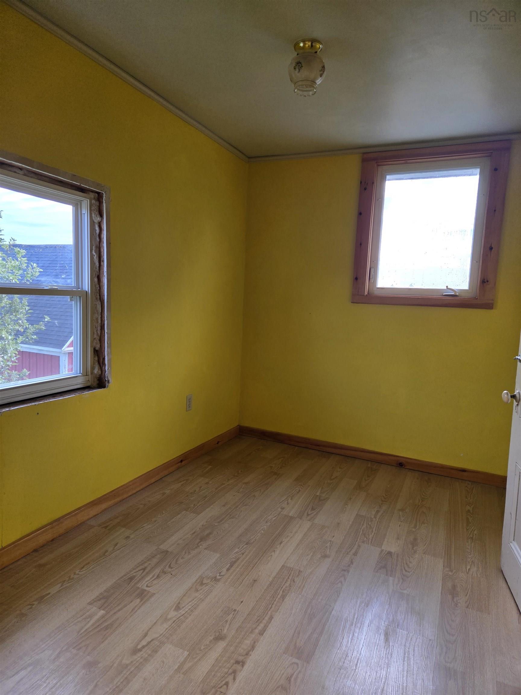 $340,000.00: 5992 Highway 1, Granville Centre