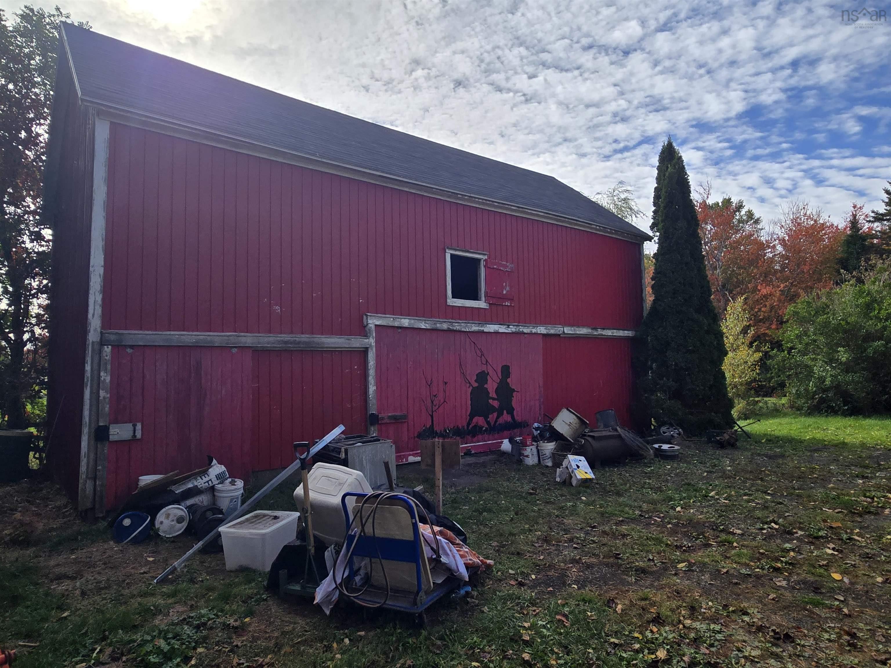 $340,000.00: 5992 Highway 1, Granville Centre
