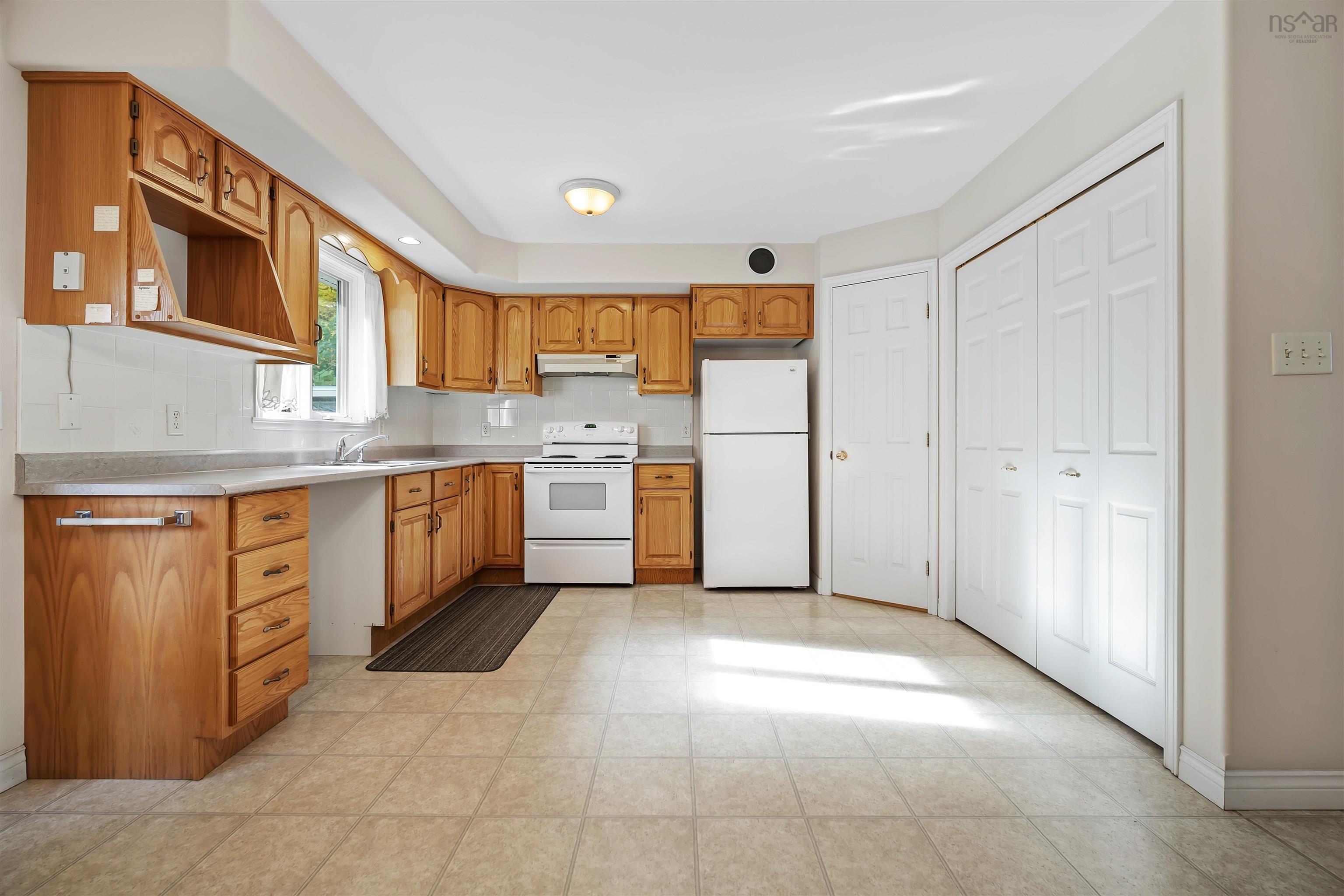 $629,900.00: 28 Fort Sackville Road, Bedford