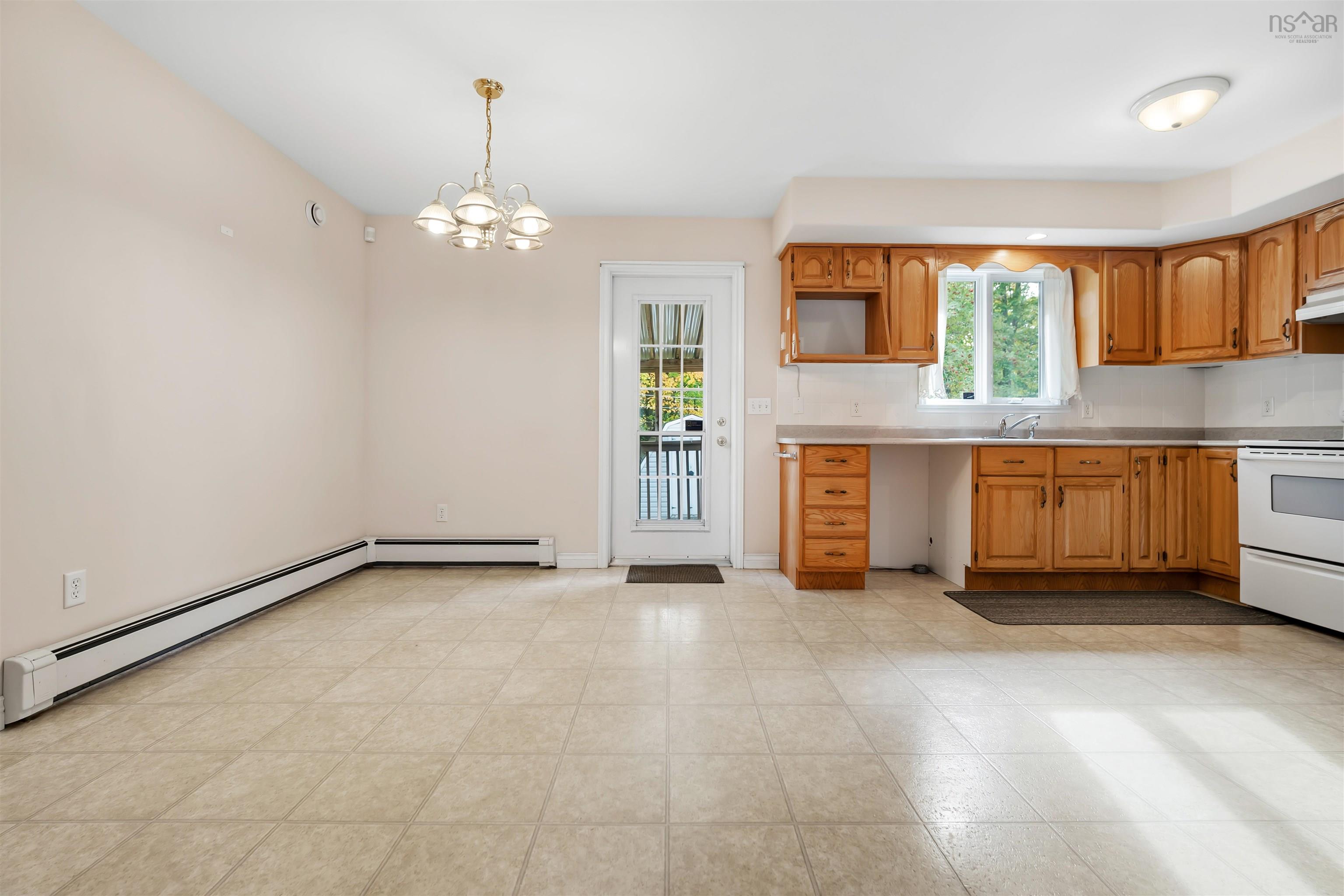 $629,900.00: 28 Fort Sackville Road, Bedford