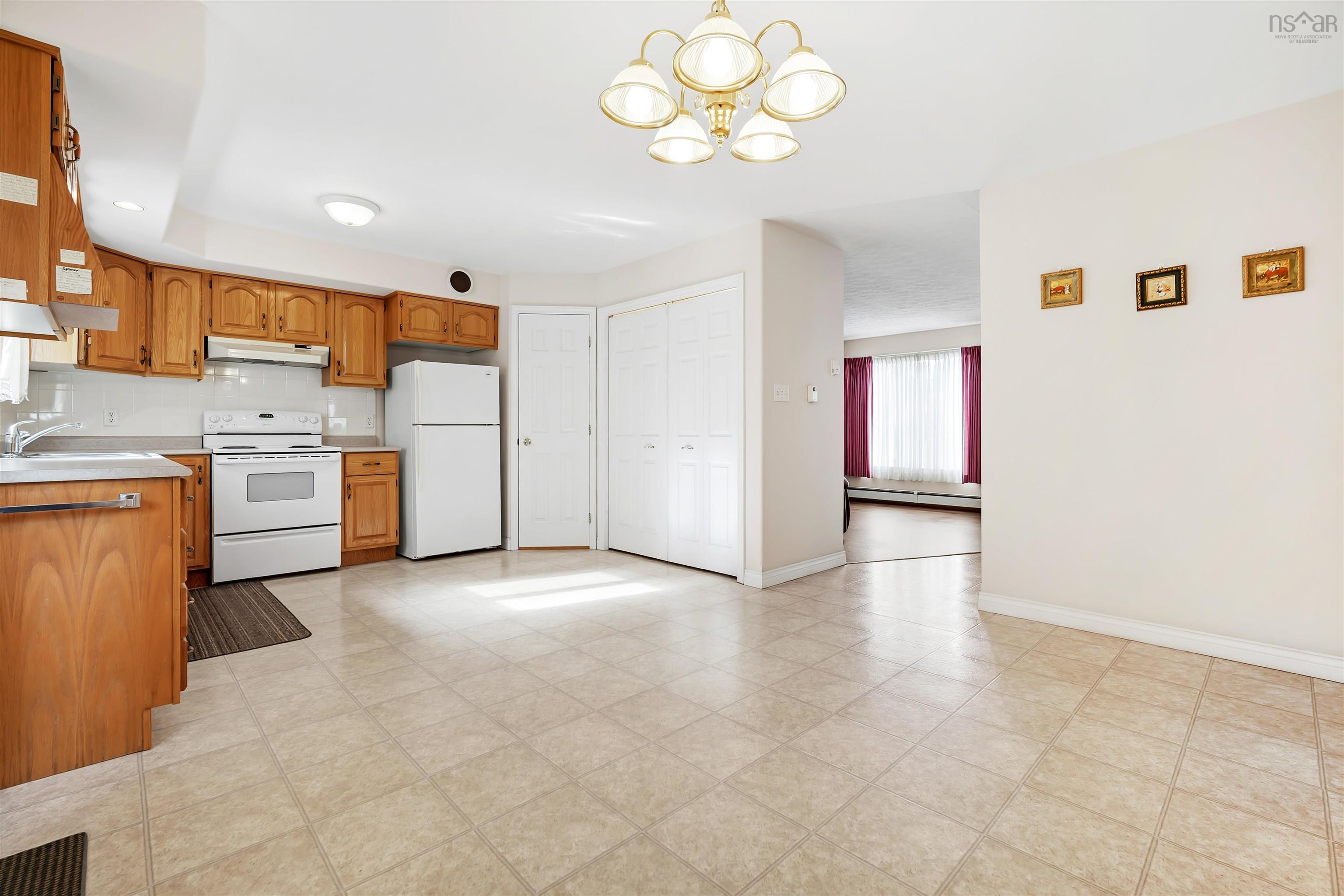 $629,900.00: 28 Fort Sackville Road, Bedford