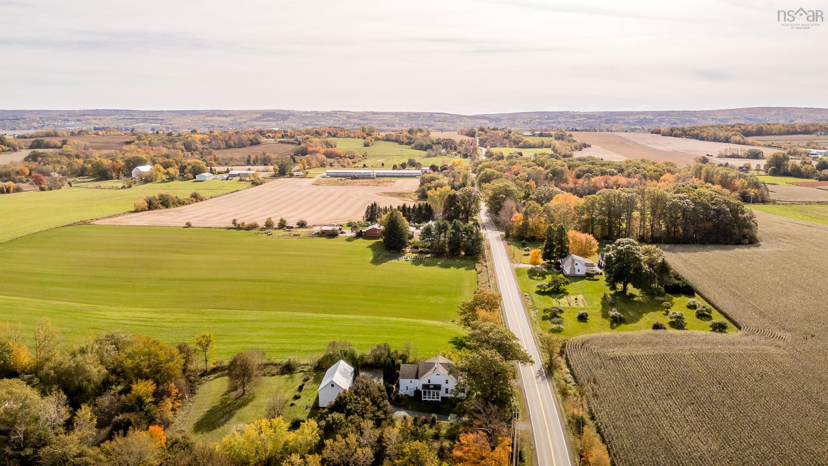 $649,000.00: 1542 Highway 358, Port Williams