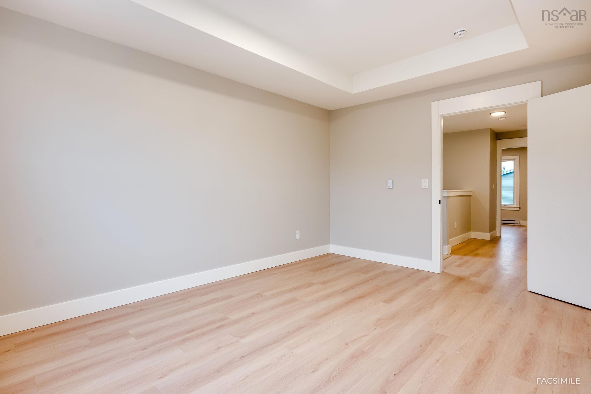 $699,900.00: 25A 184 Honeygold Drive, Halifax
