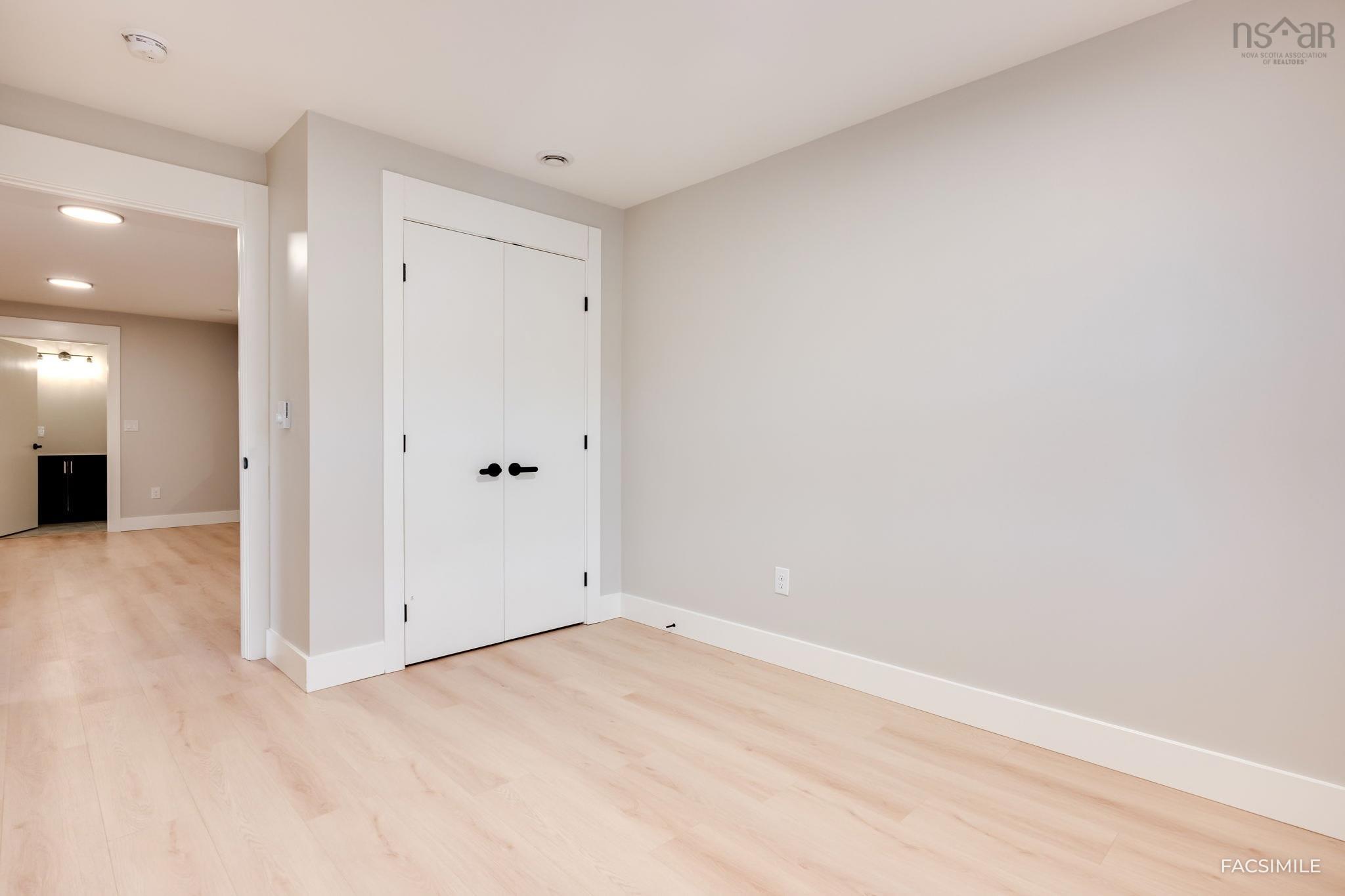 $699,900.00: 25A 184 Honeygold Drive, Halifax