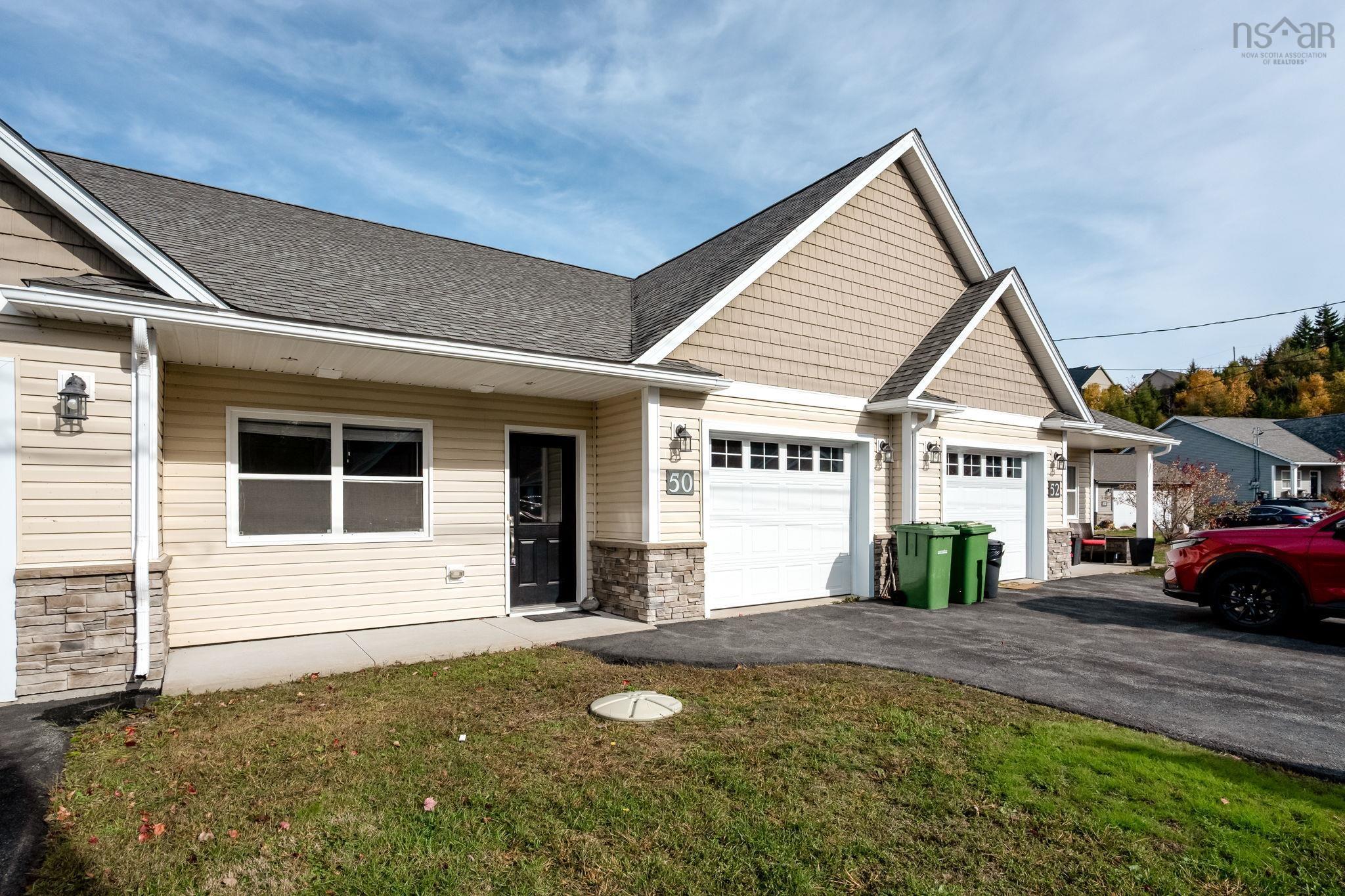 $410,000.00: 50 Founders Court, Porters Lake