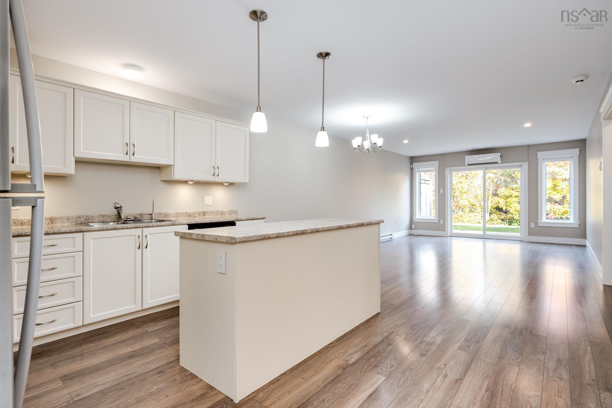 $410,000.00: 50 Founders Court, Porters Lake