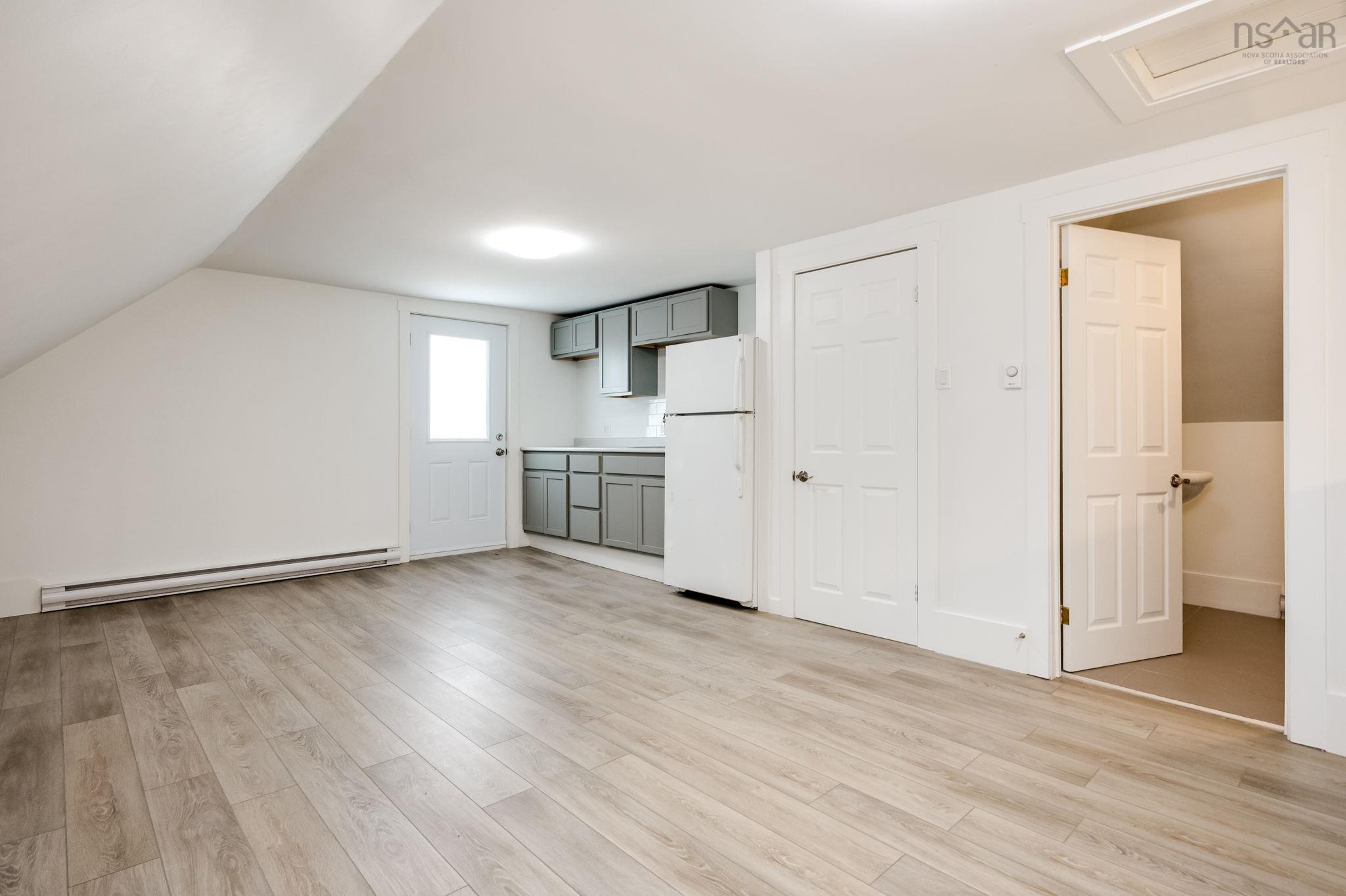 $439,900.00: B 130 Gray Street, Windsor