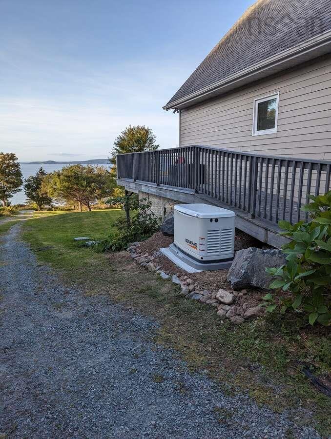 $479,900.00: 368 Lakeshore Drive, Irish Cove