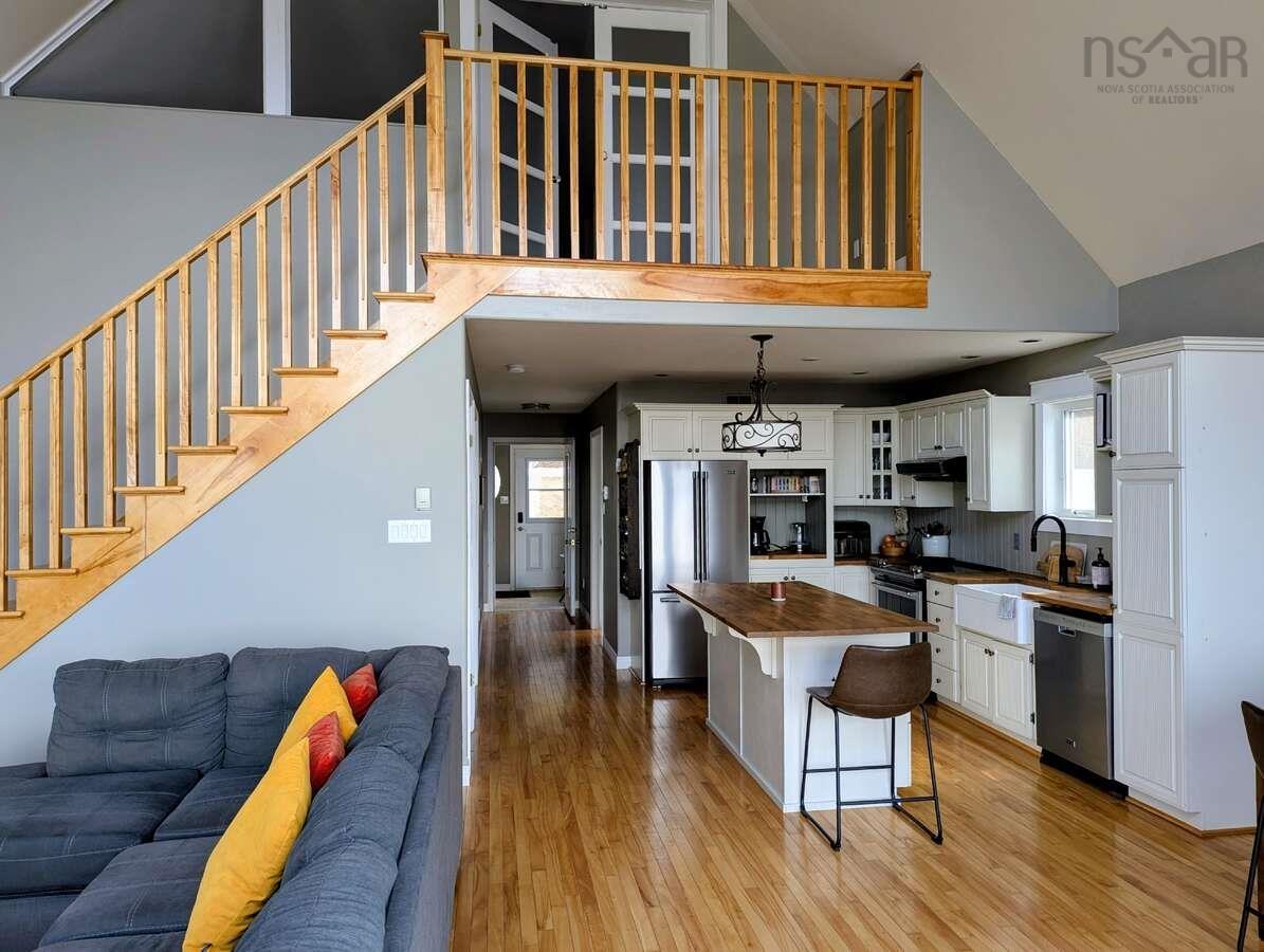 $479,900.00: 368 Lakeshore Drive, Irish Cove