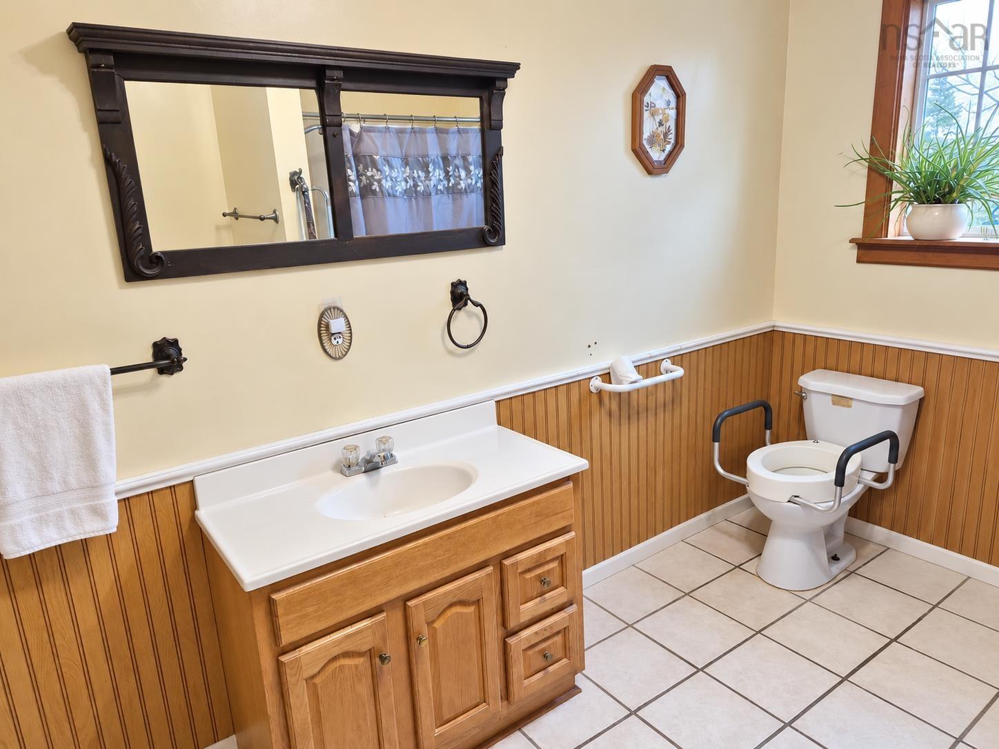 $298,900.00: 4578 Highway 7, Spanish Ship Bay