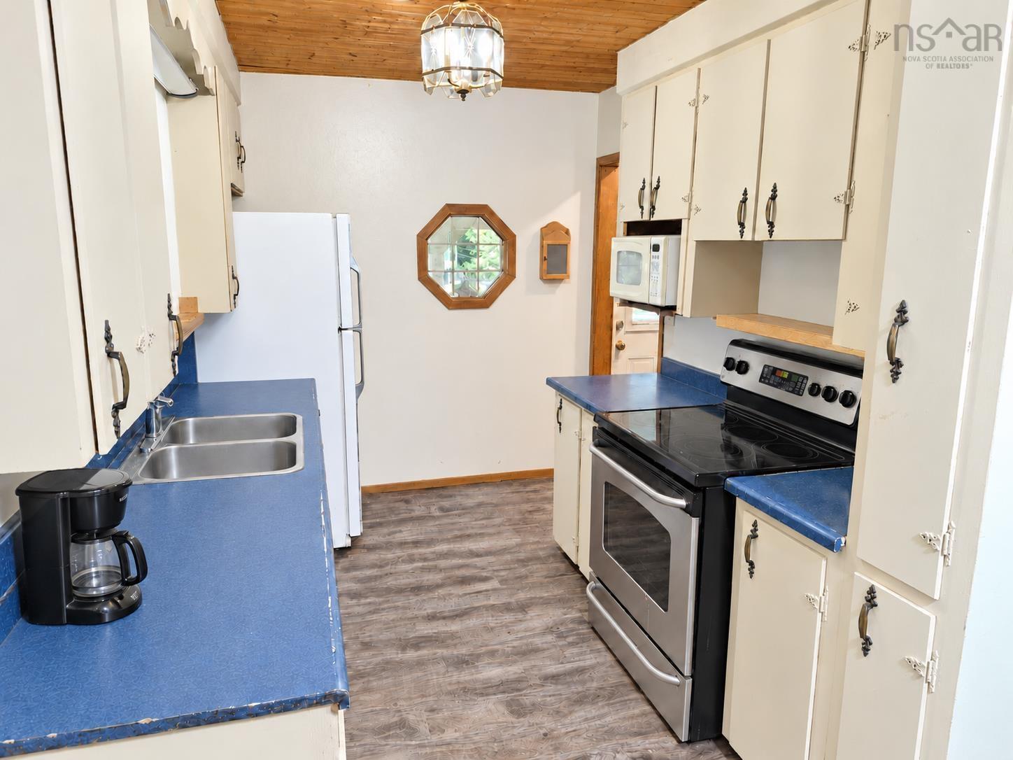 $298,900.00: 4578 Highway 7, Spanish Ship Bay