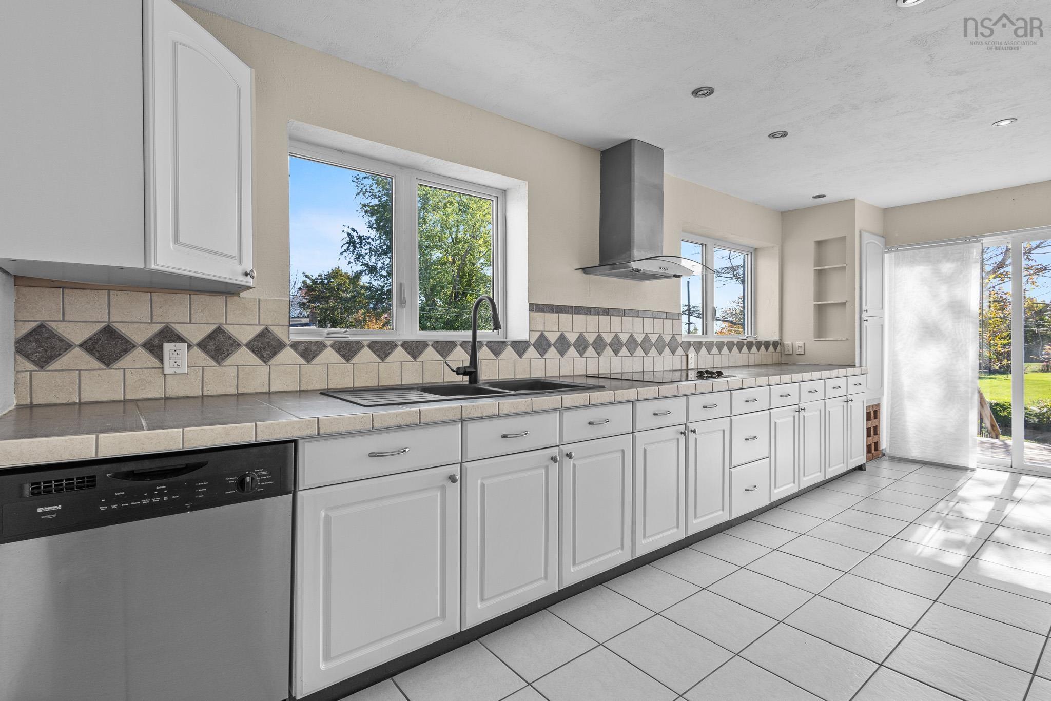 A & B 86 Oakes Road, Fall River, NS (MLS® 202626478)
