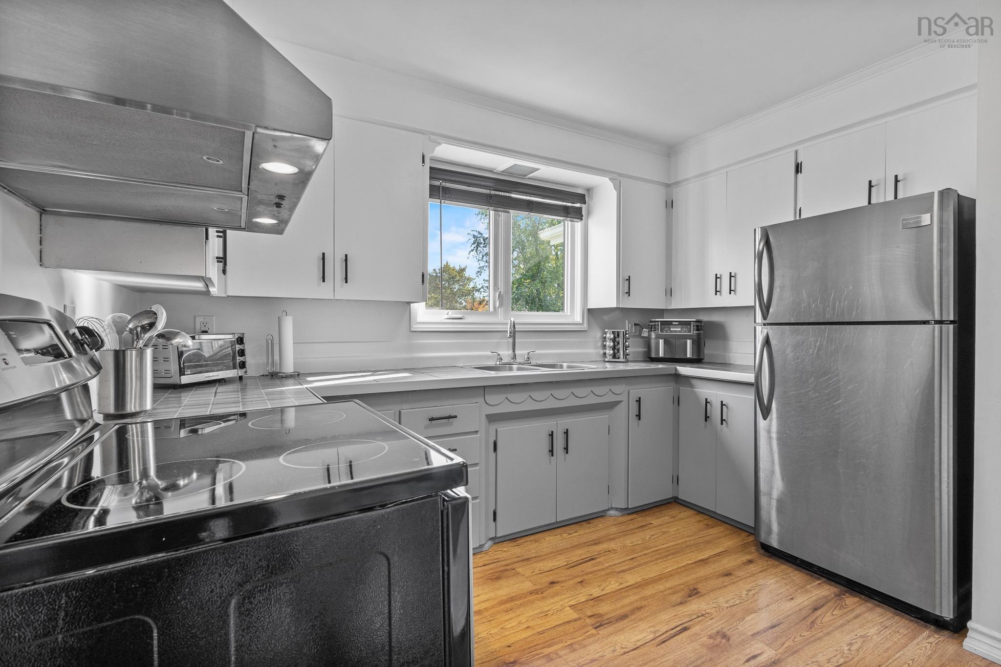 A & B 86 Oakes Road, Fall River, NS (MLS® 202626478)