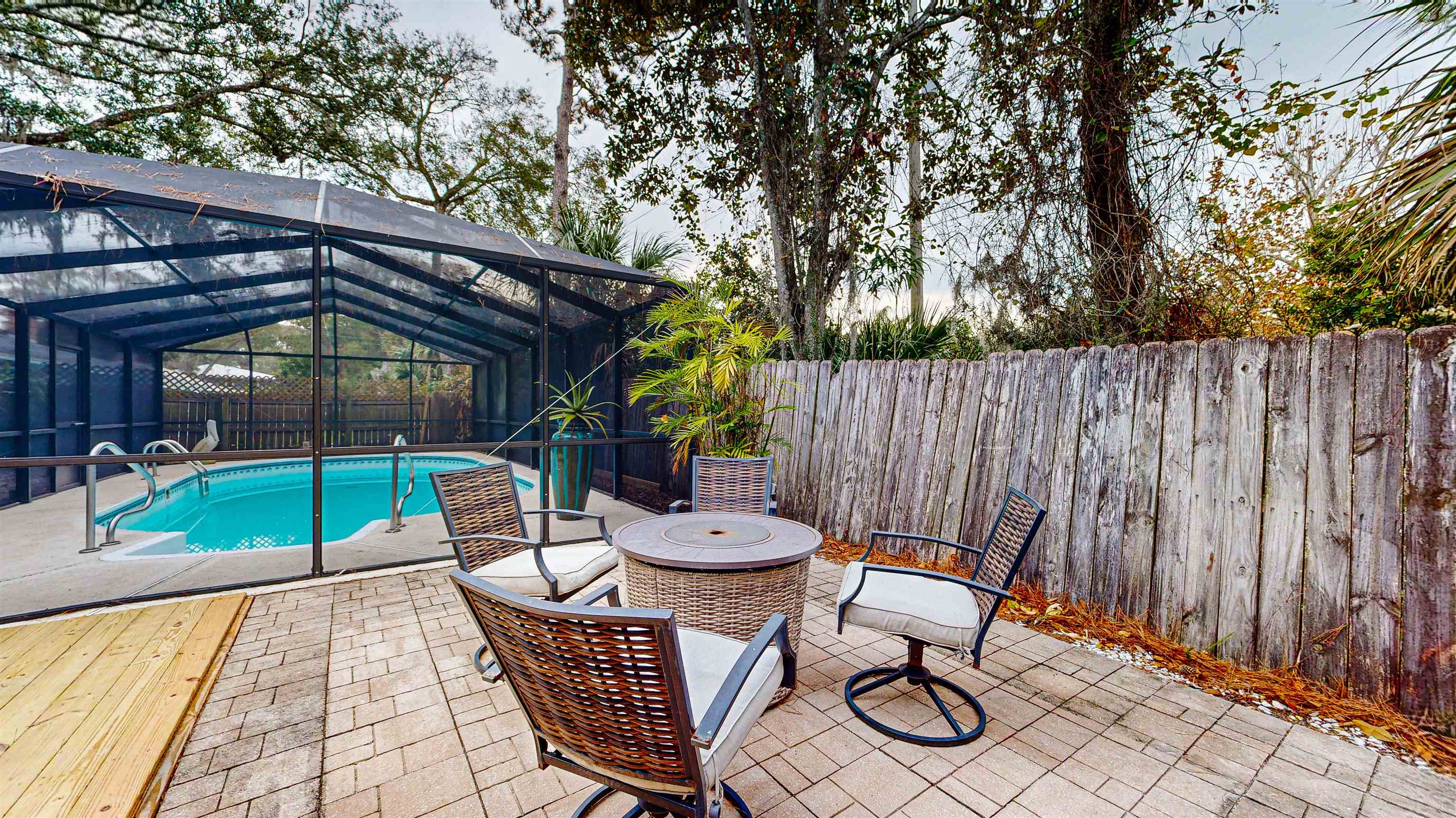 18 Ocean Woods Dr W