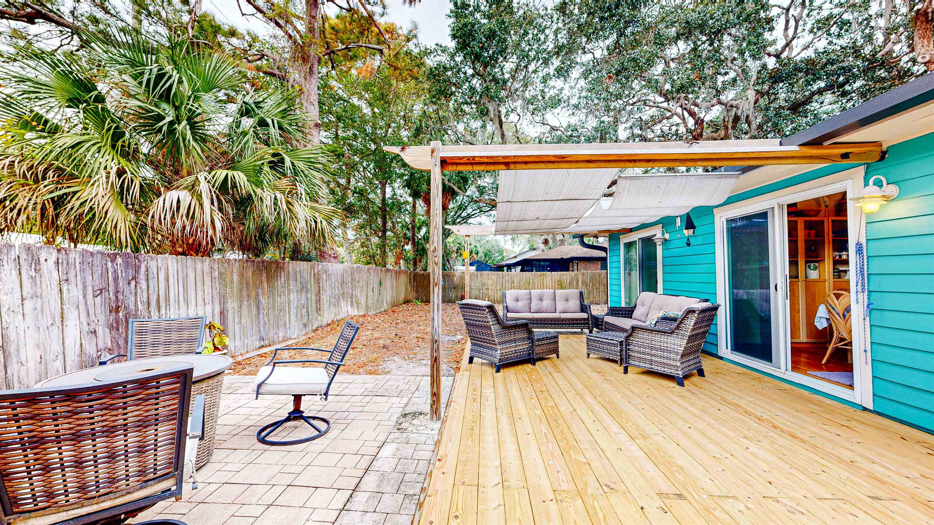18 Ocean Woods Dr W