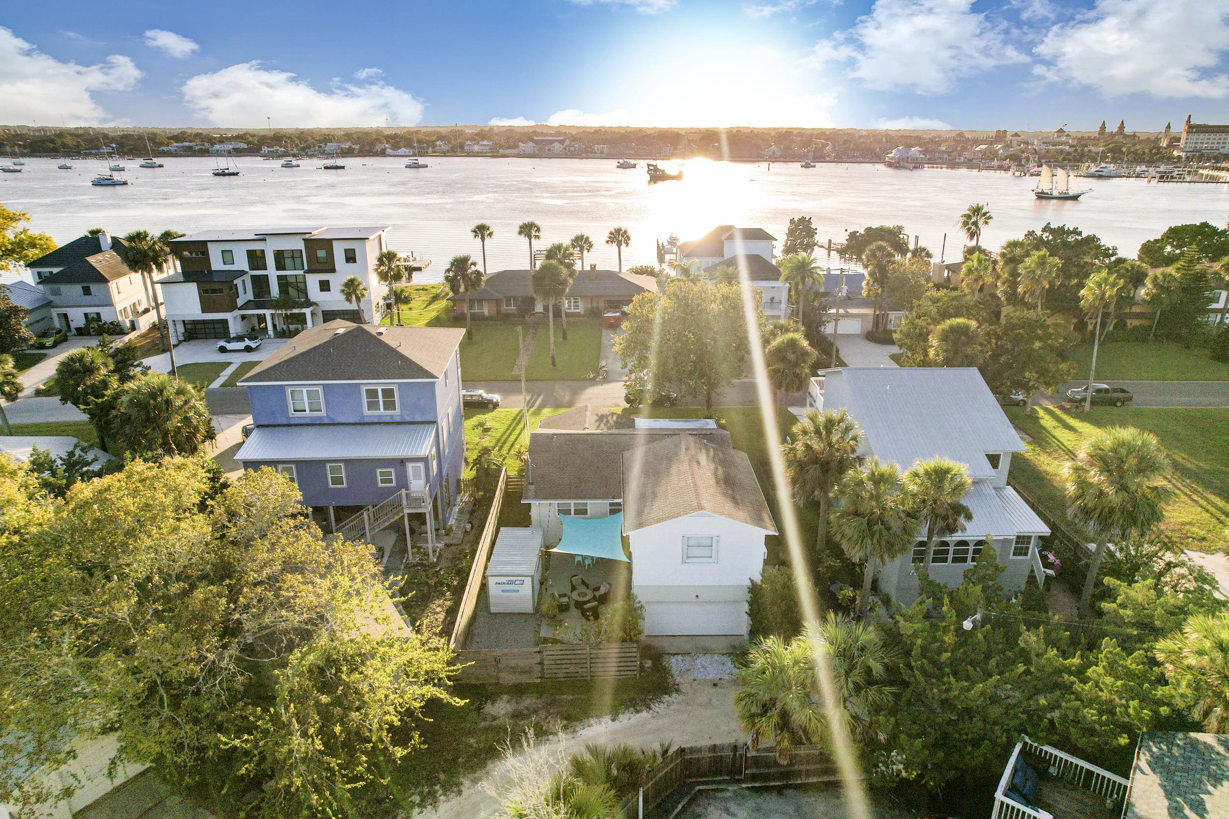 26 Dolphin Dr