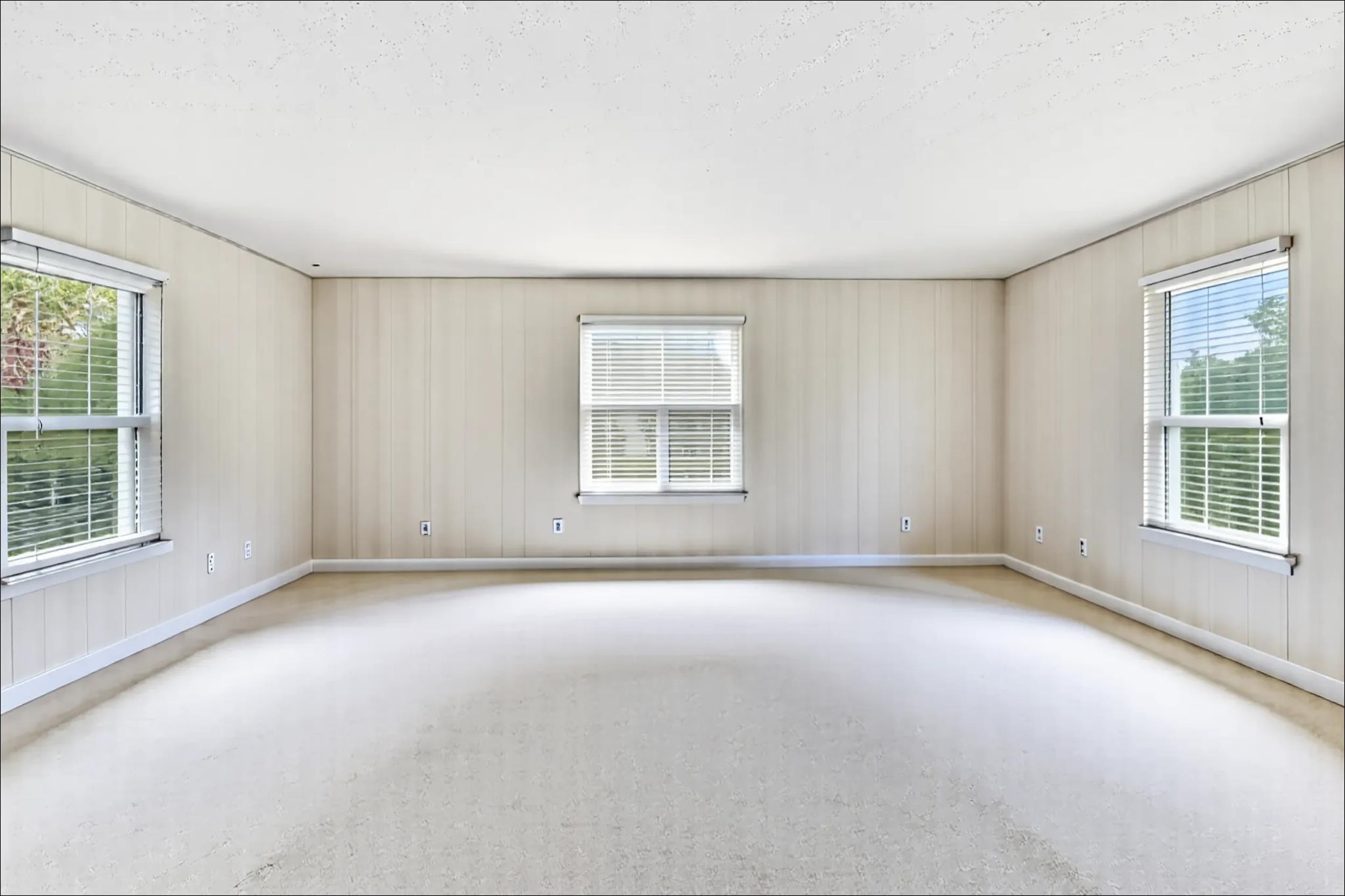 26 Dolphin Dr