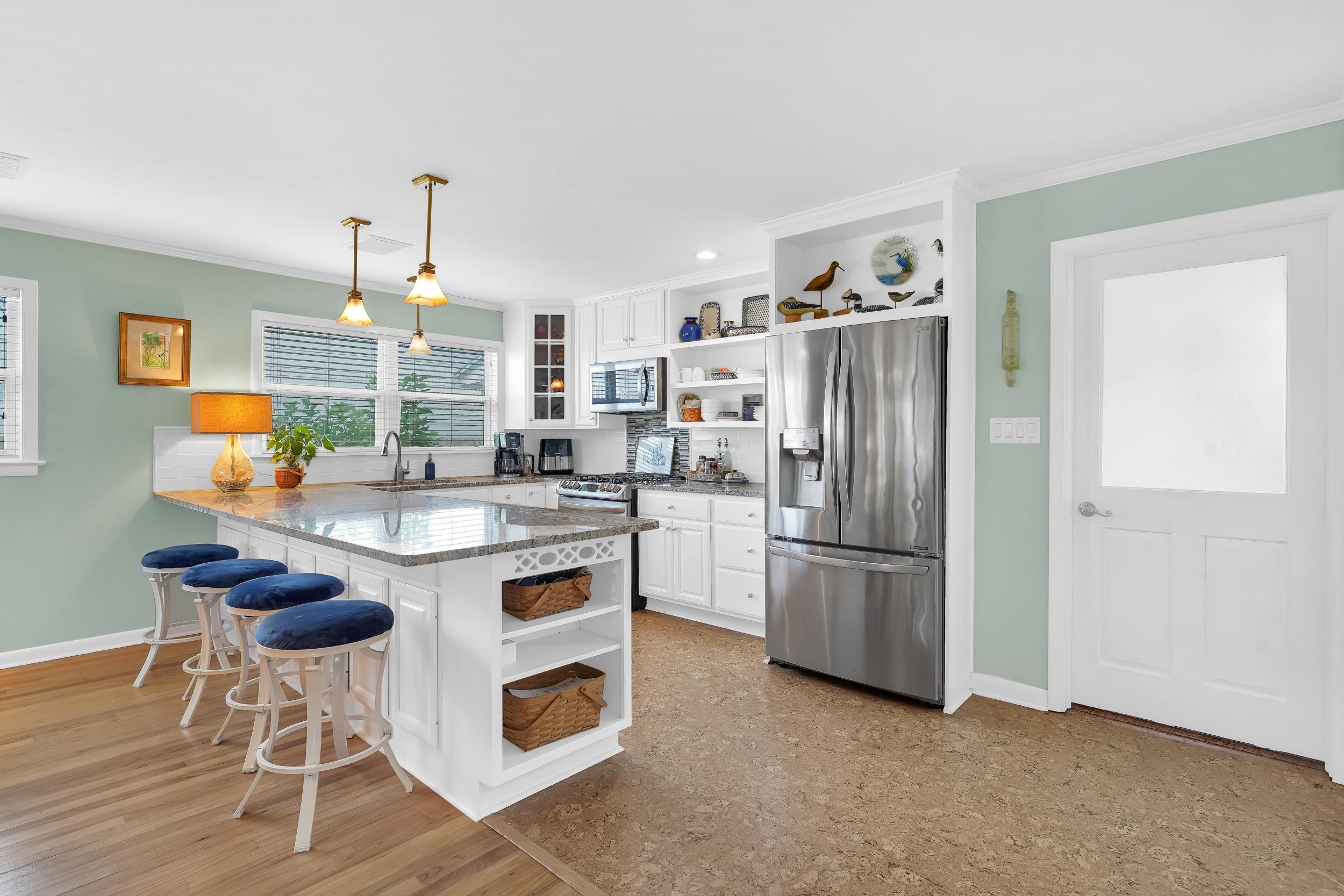 26 Dolphin Dr