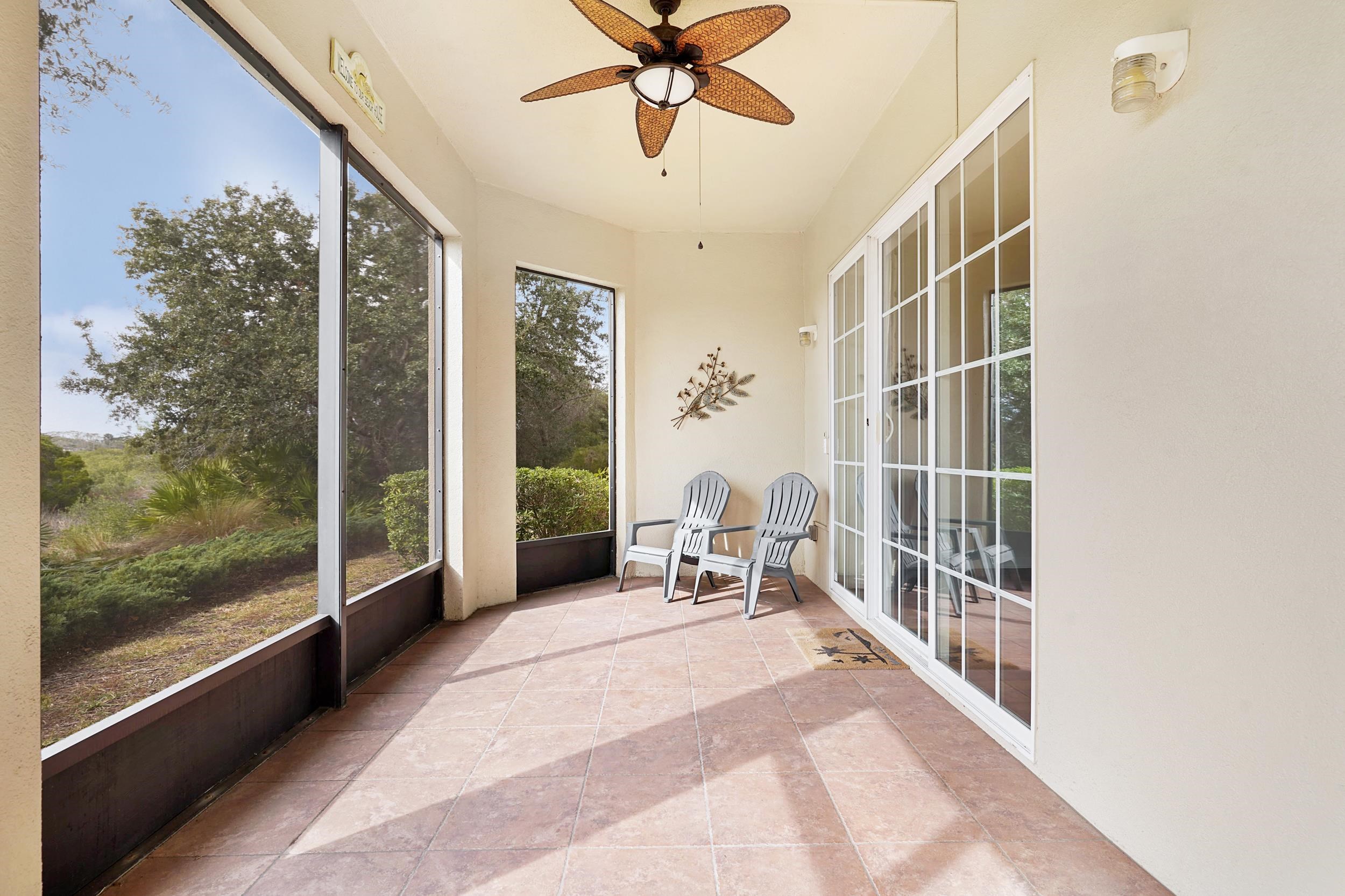 160 Pantano Cay Blvd