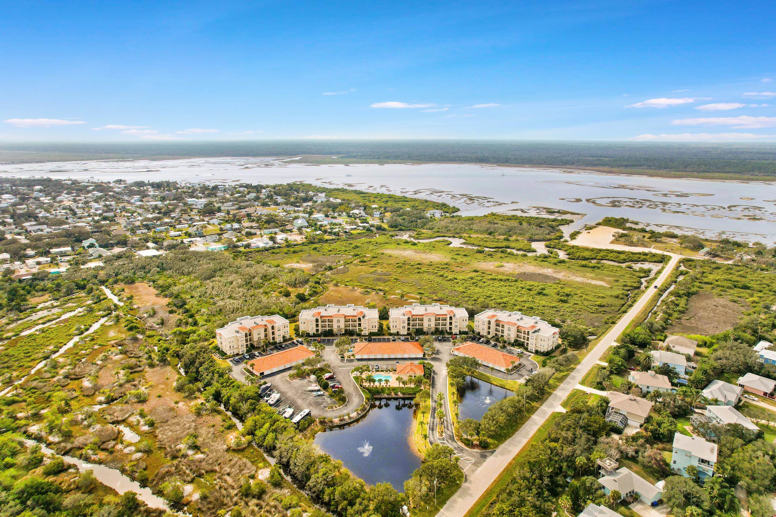 160 Pantano Cay Blvd