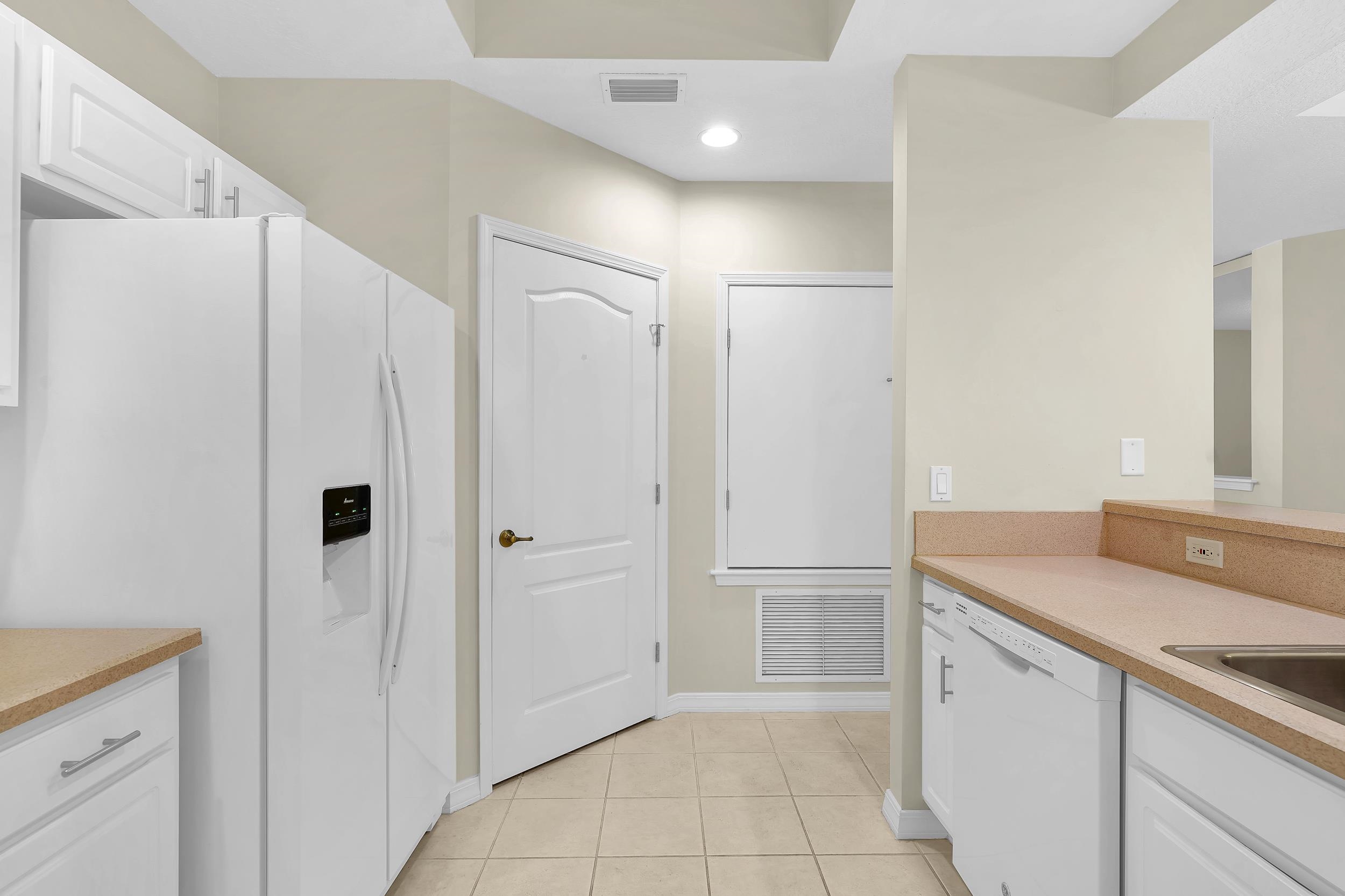 1003 Makarios Dr