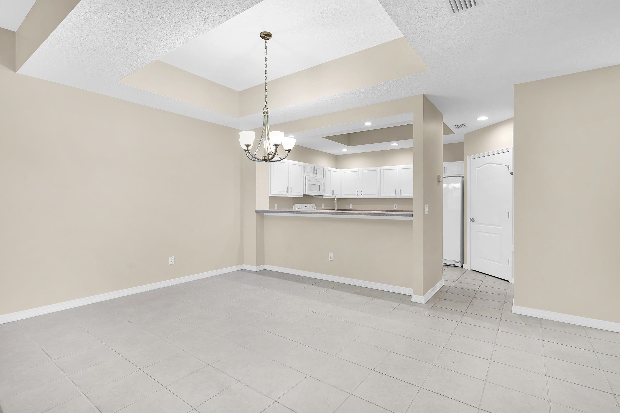 1003 Makarios Dr