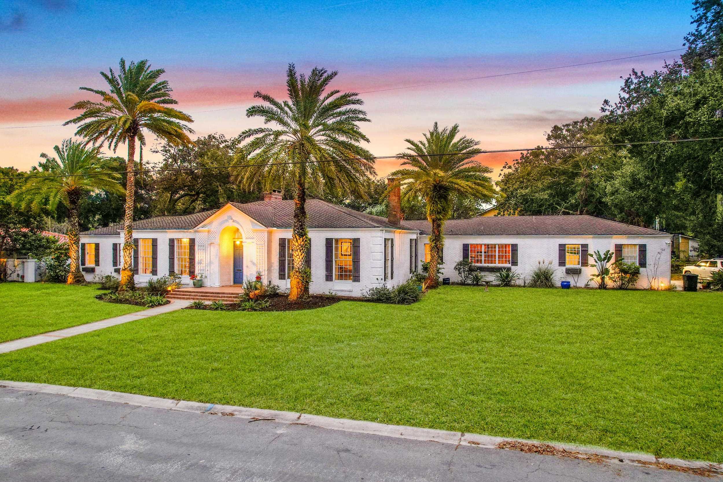 40 Willow Drive