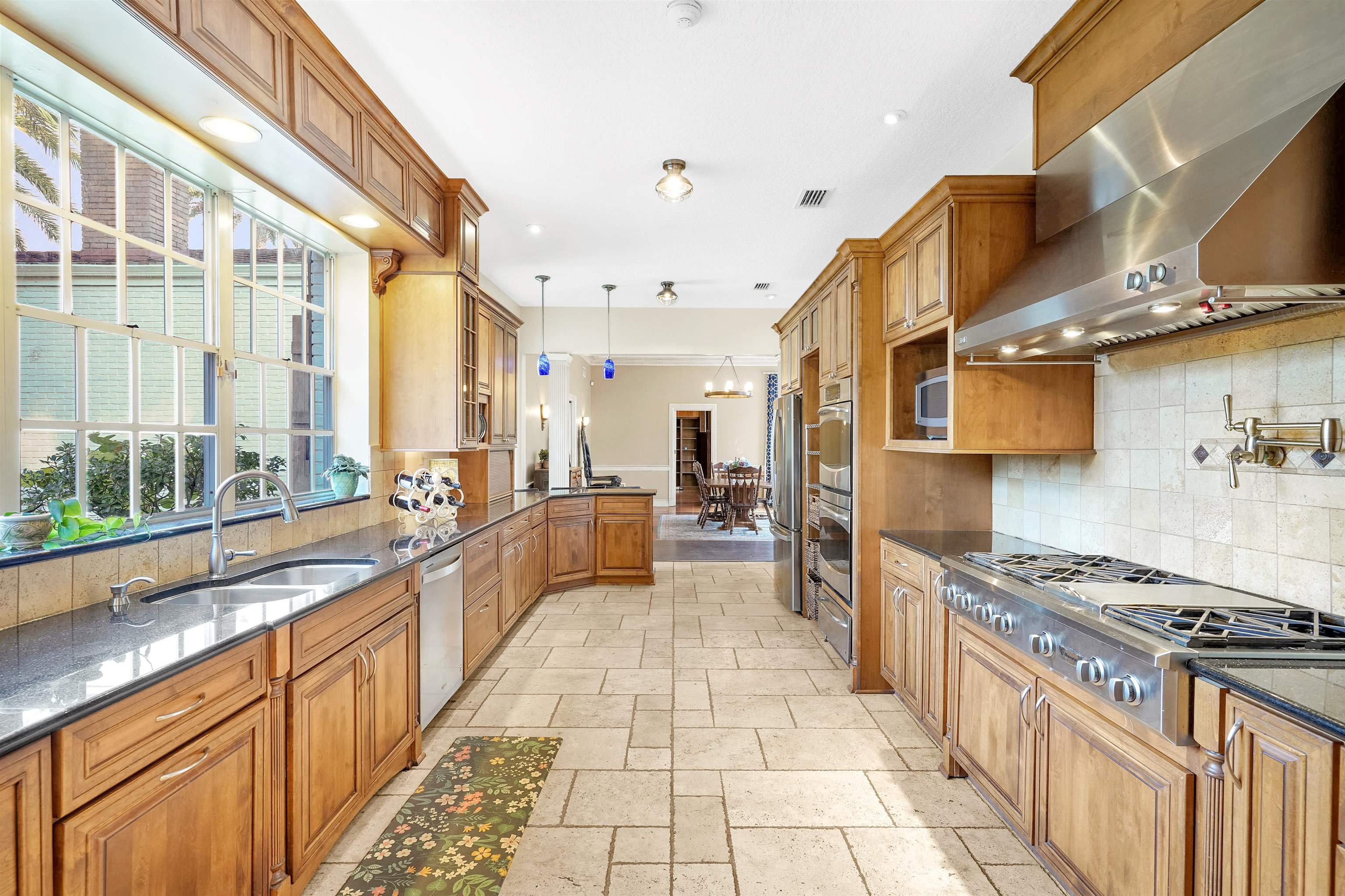 40 Willow Drive