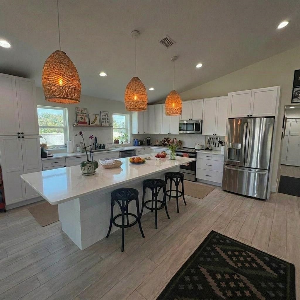 221 Desoto Rd