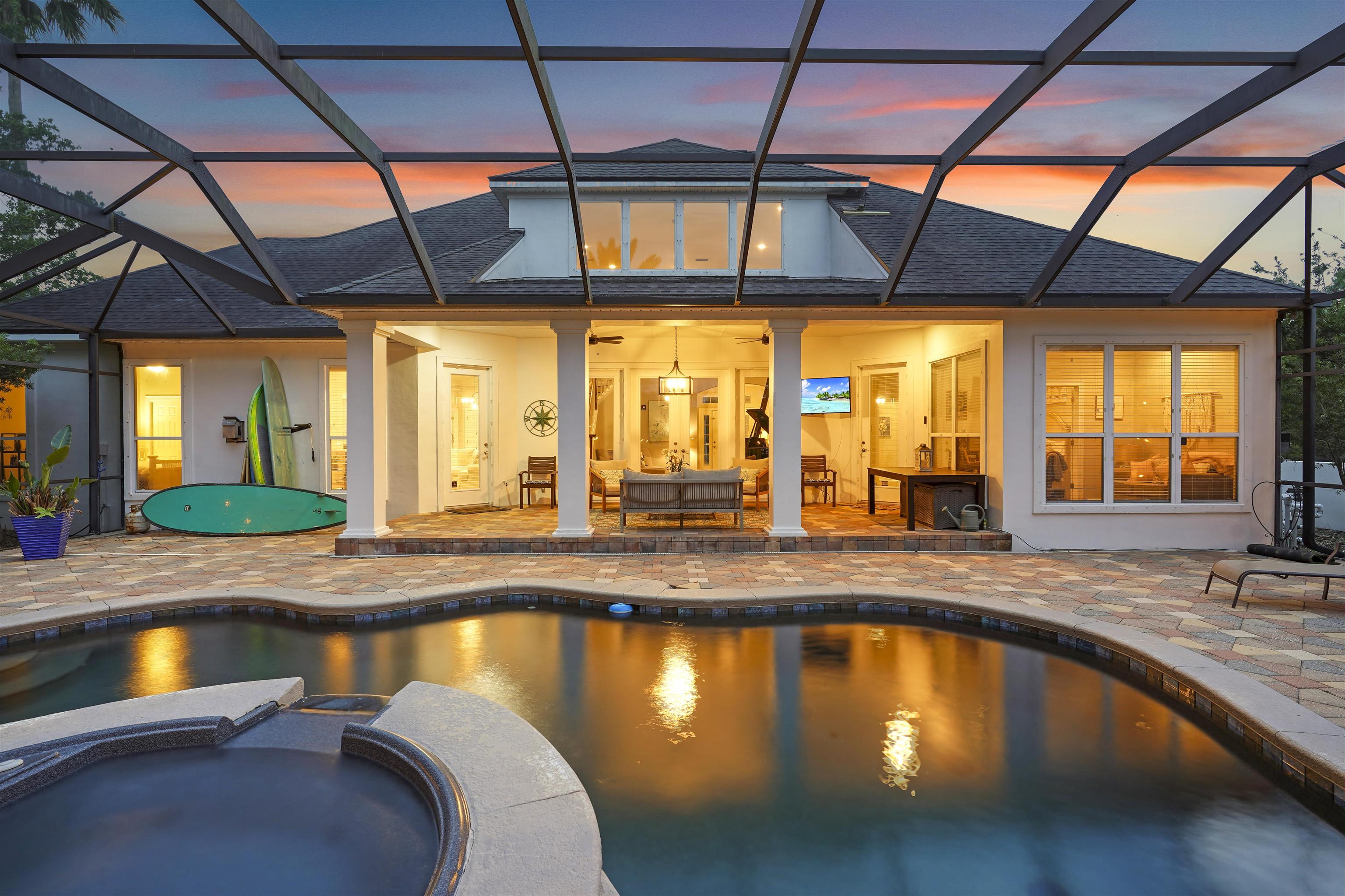 220 Fiddlers Point Dr