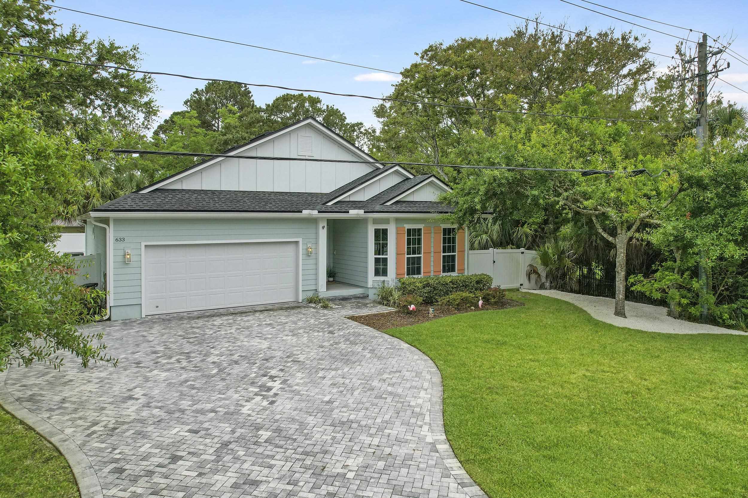 633 W Pope Rd