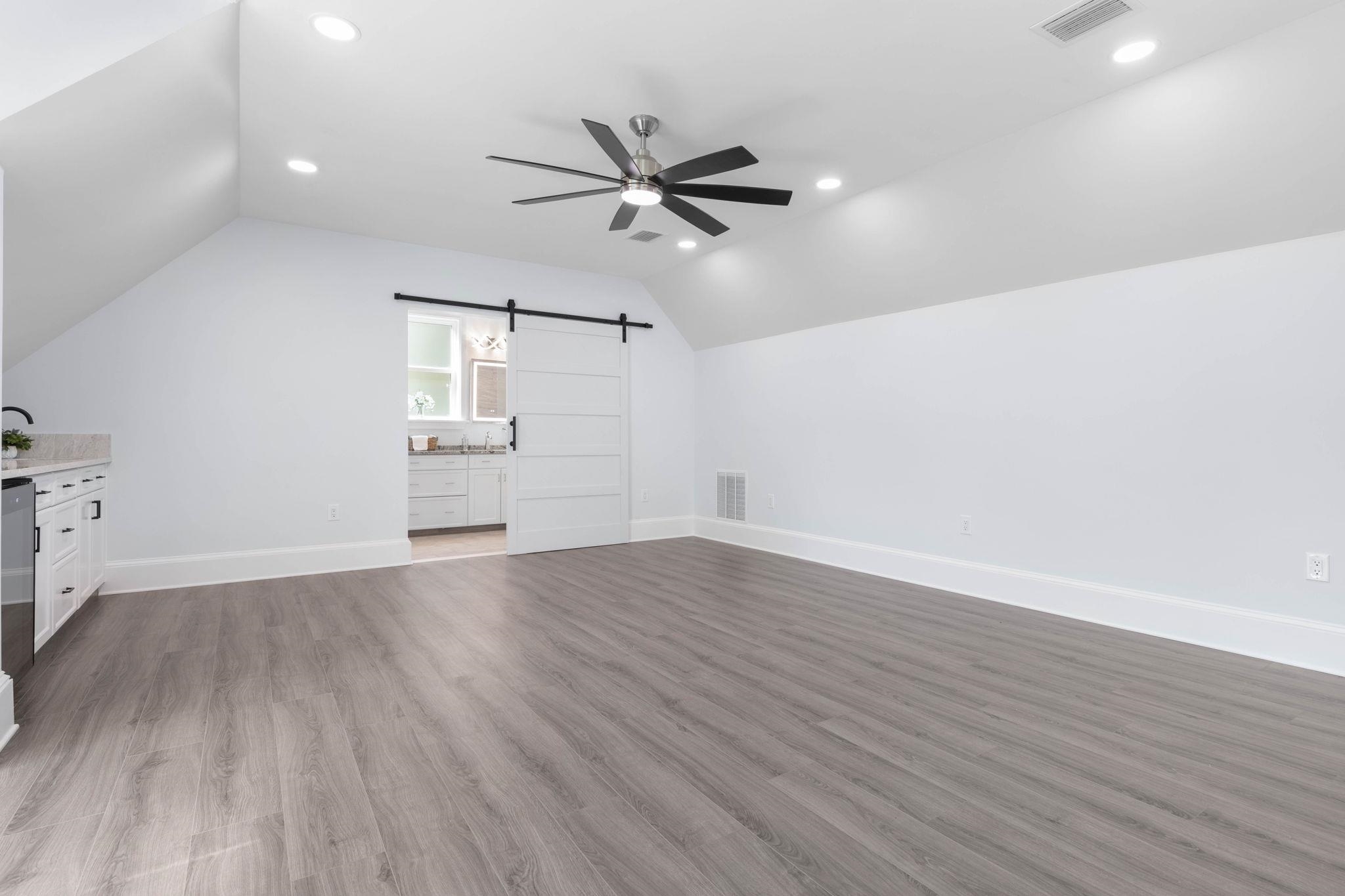 117 Hernandez Ave