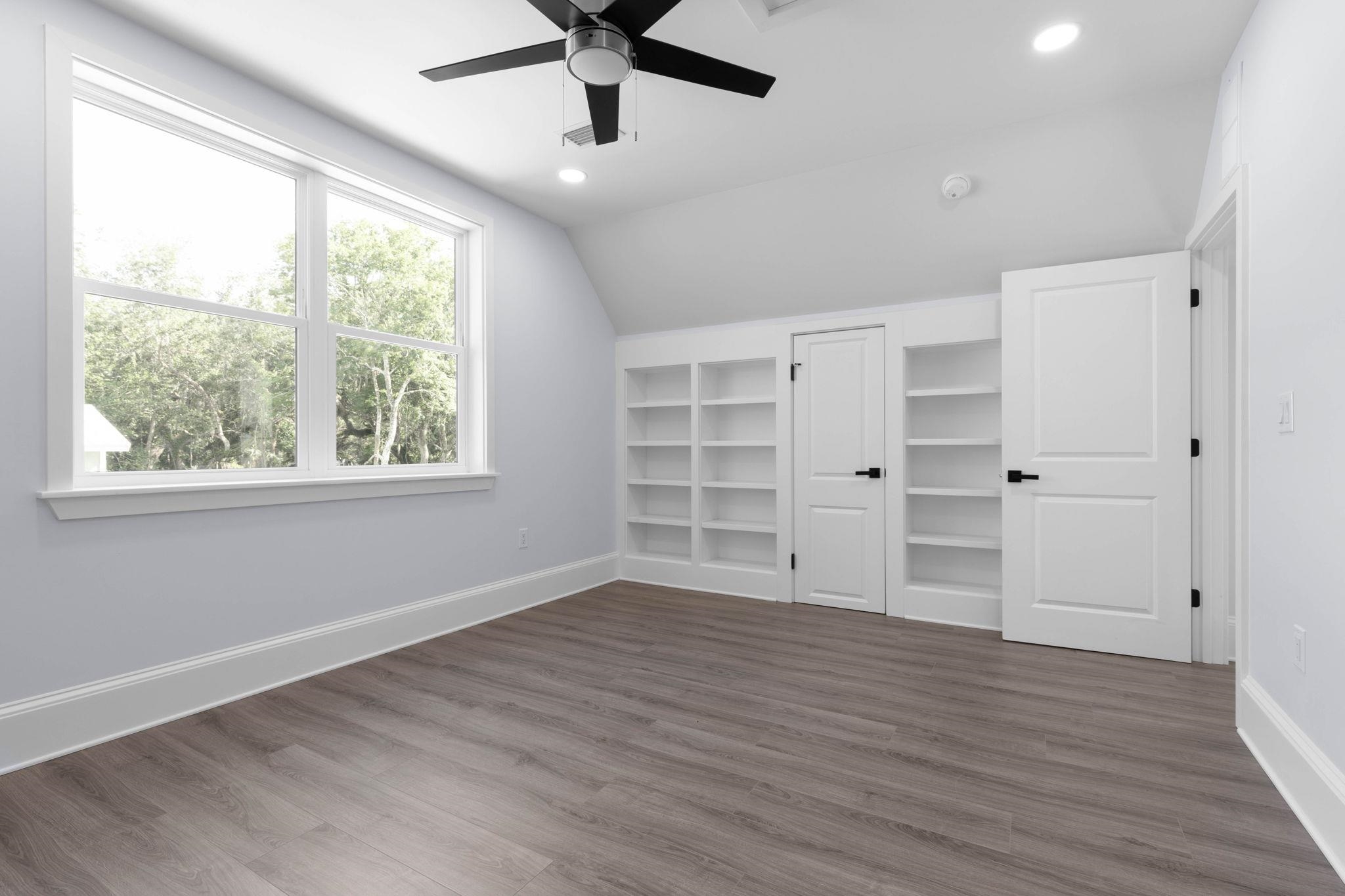 117 Hernandez Ave