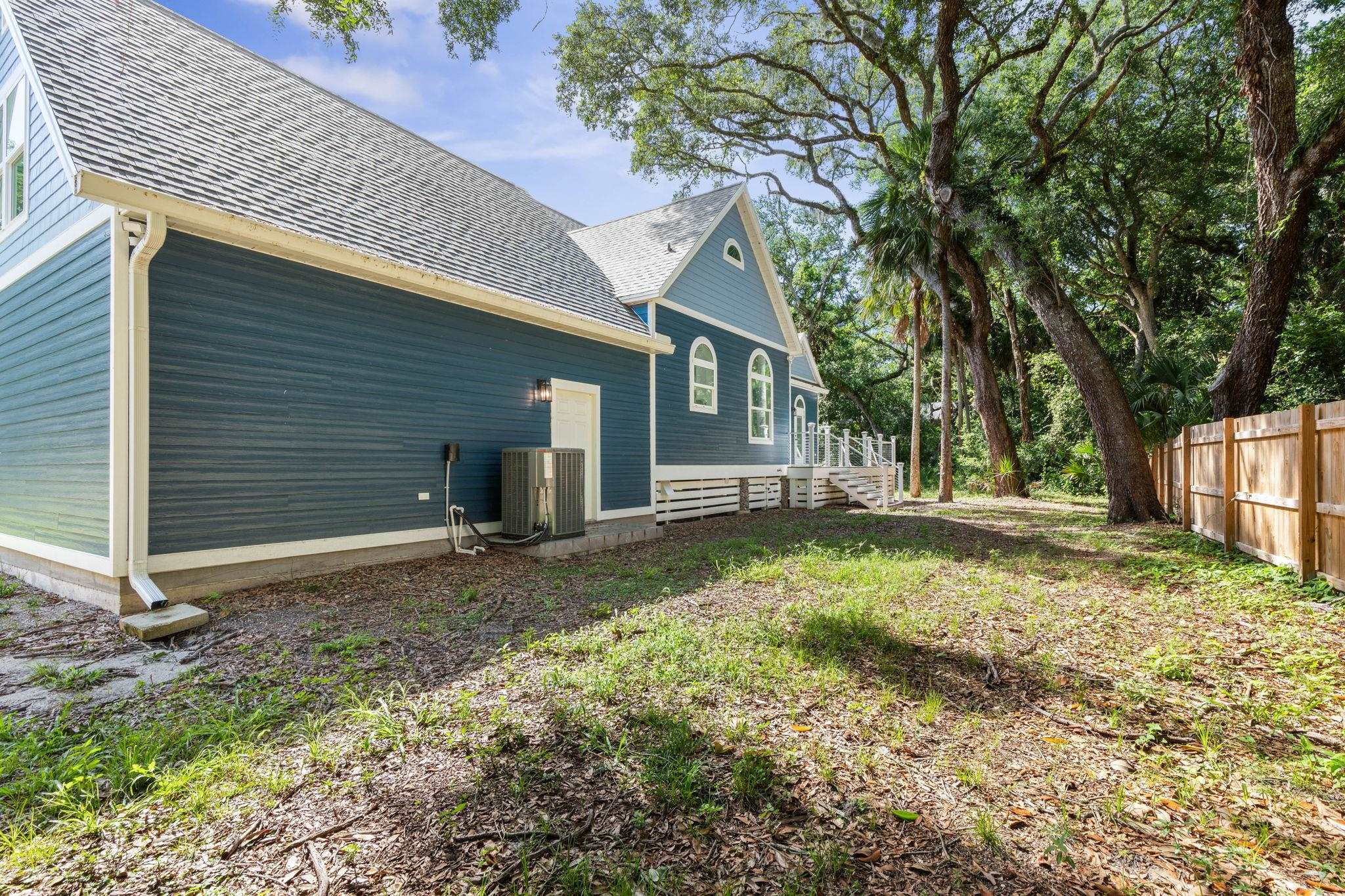 117 Hernandez Ave