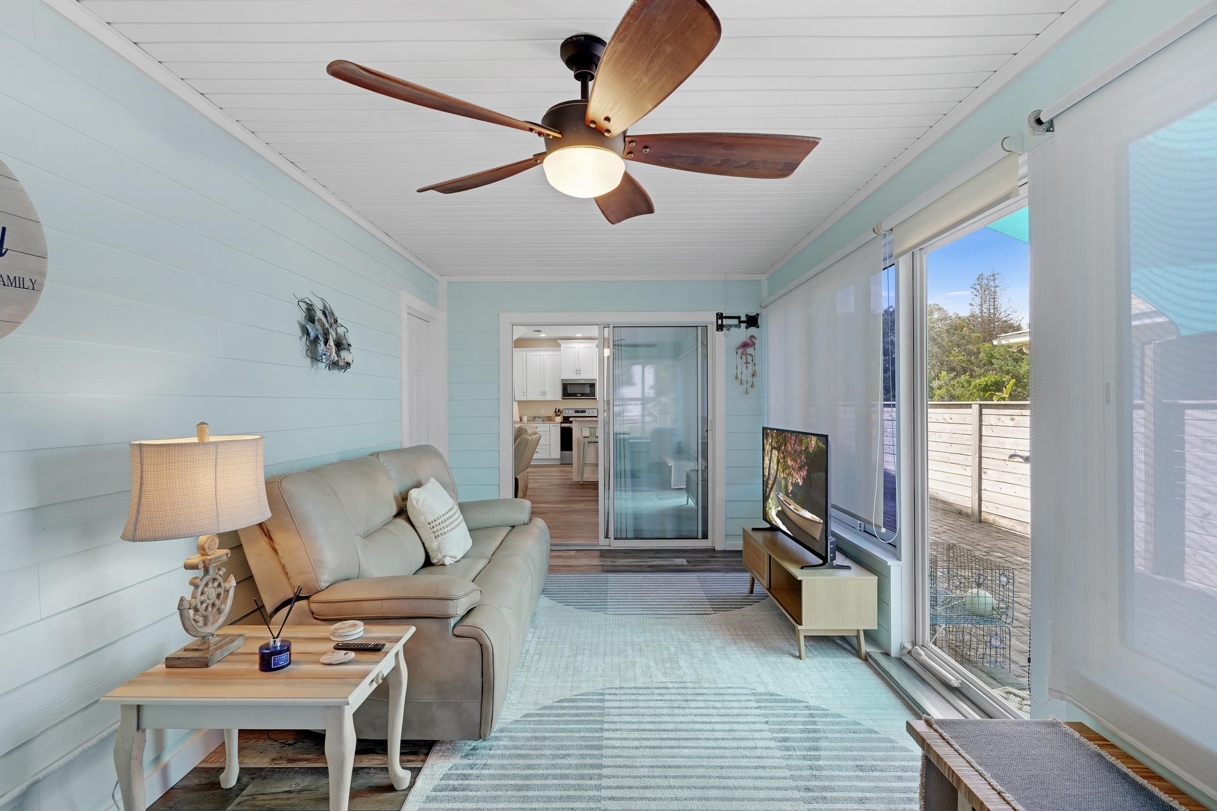 5501 Sunset Landing Cir