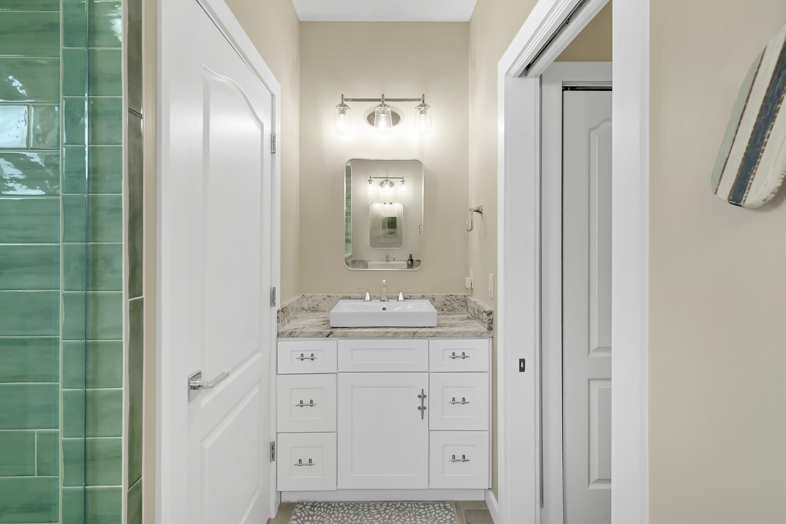 5501 Sunset Landing Cir